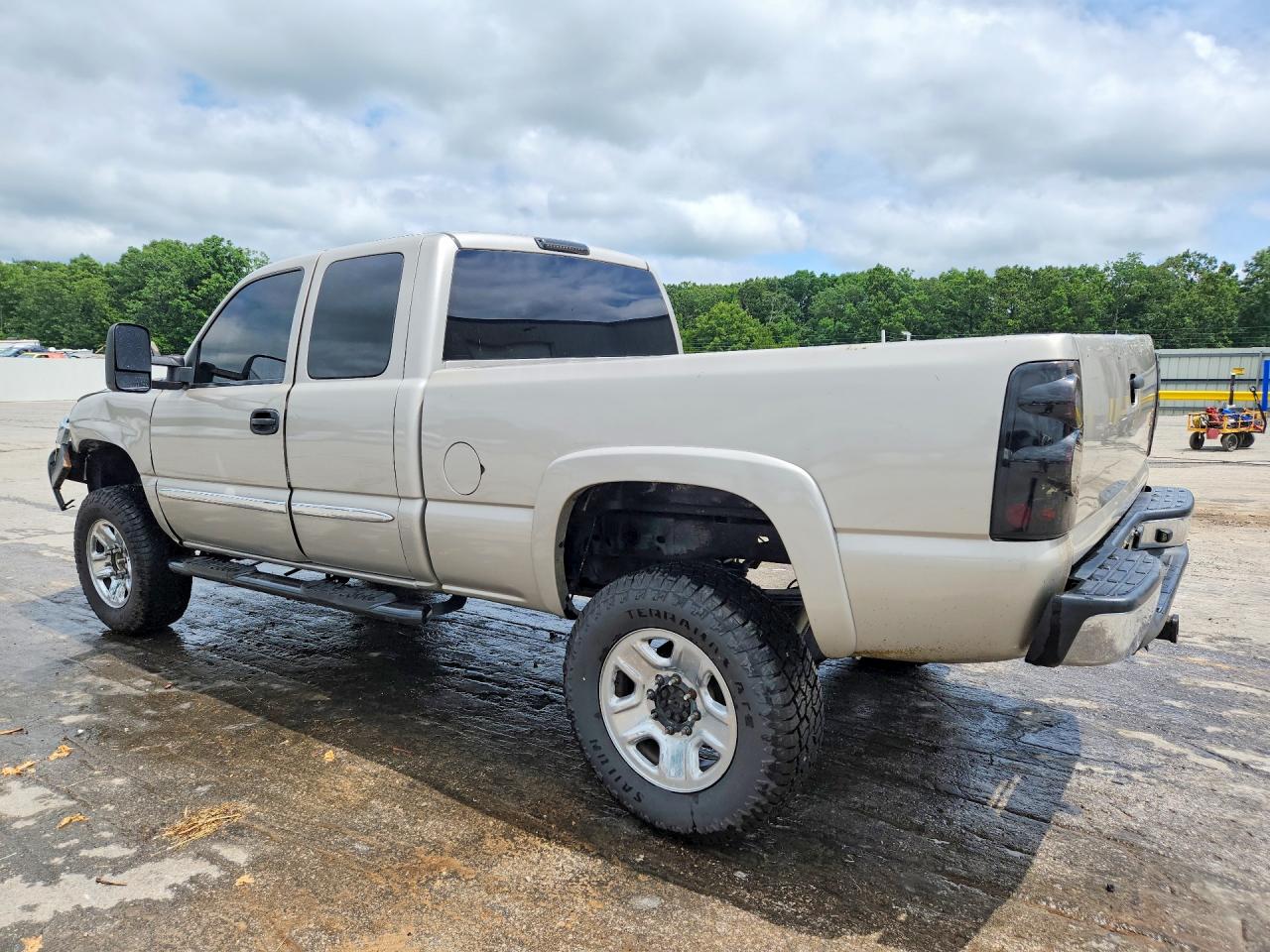 2005 Gmc New Sierra K1500 Cream vin: 1GTEK19Z55Z100802