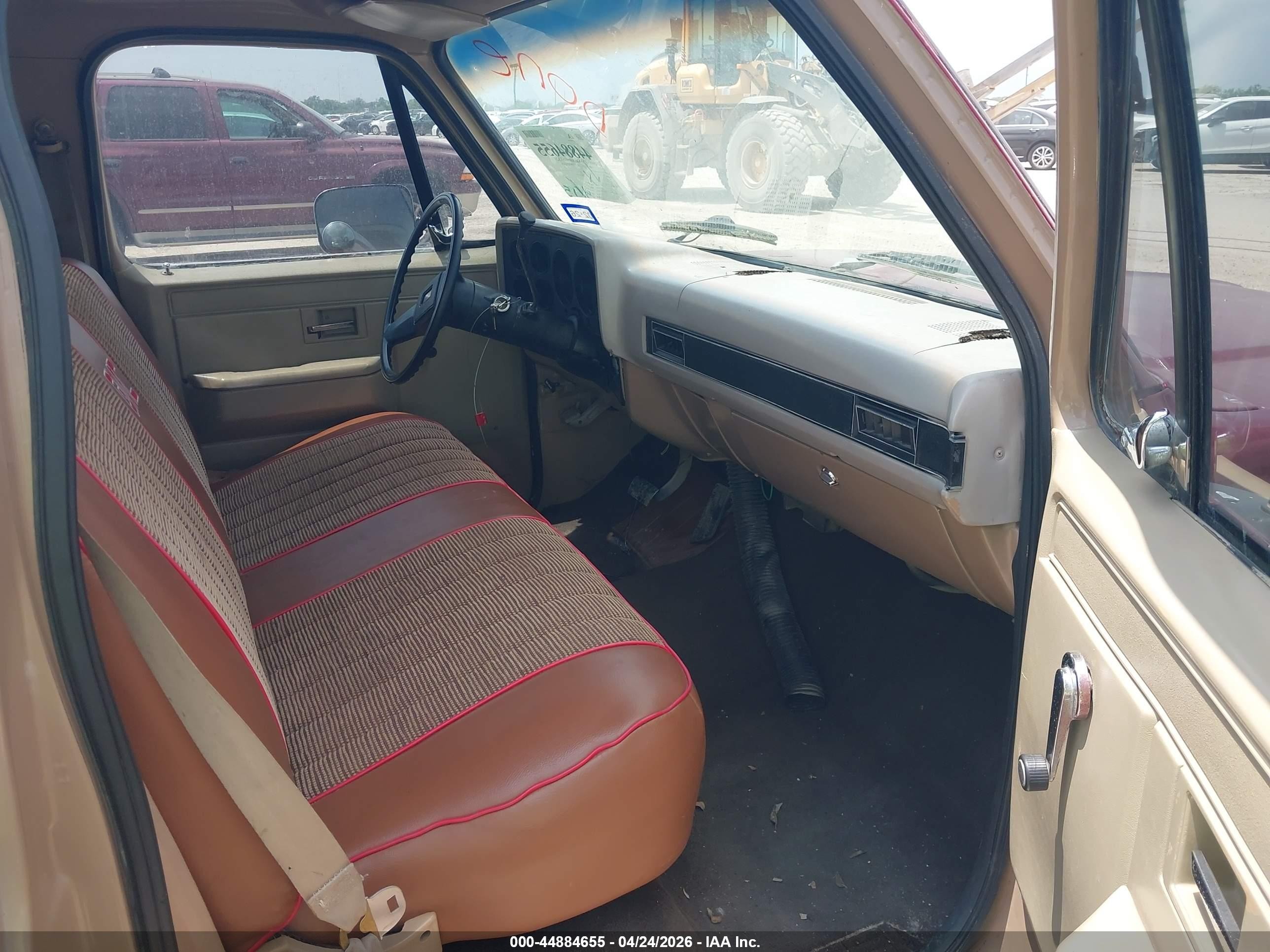 1987 Gmc R15 Conventional R1500 Maroon vin: 1GTER14H4HJ525067