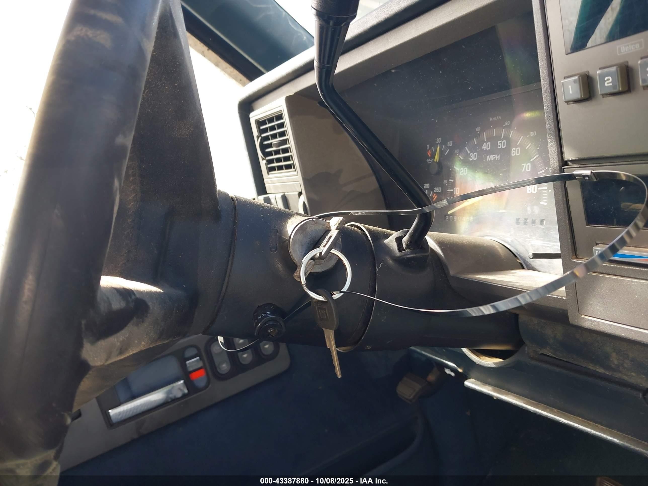 1992 Gmc Sierra C2500 Синий vin: 1GTFC24K0NE534960