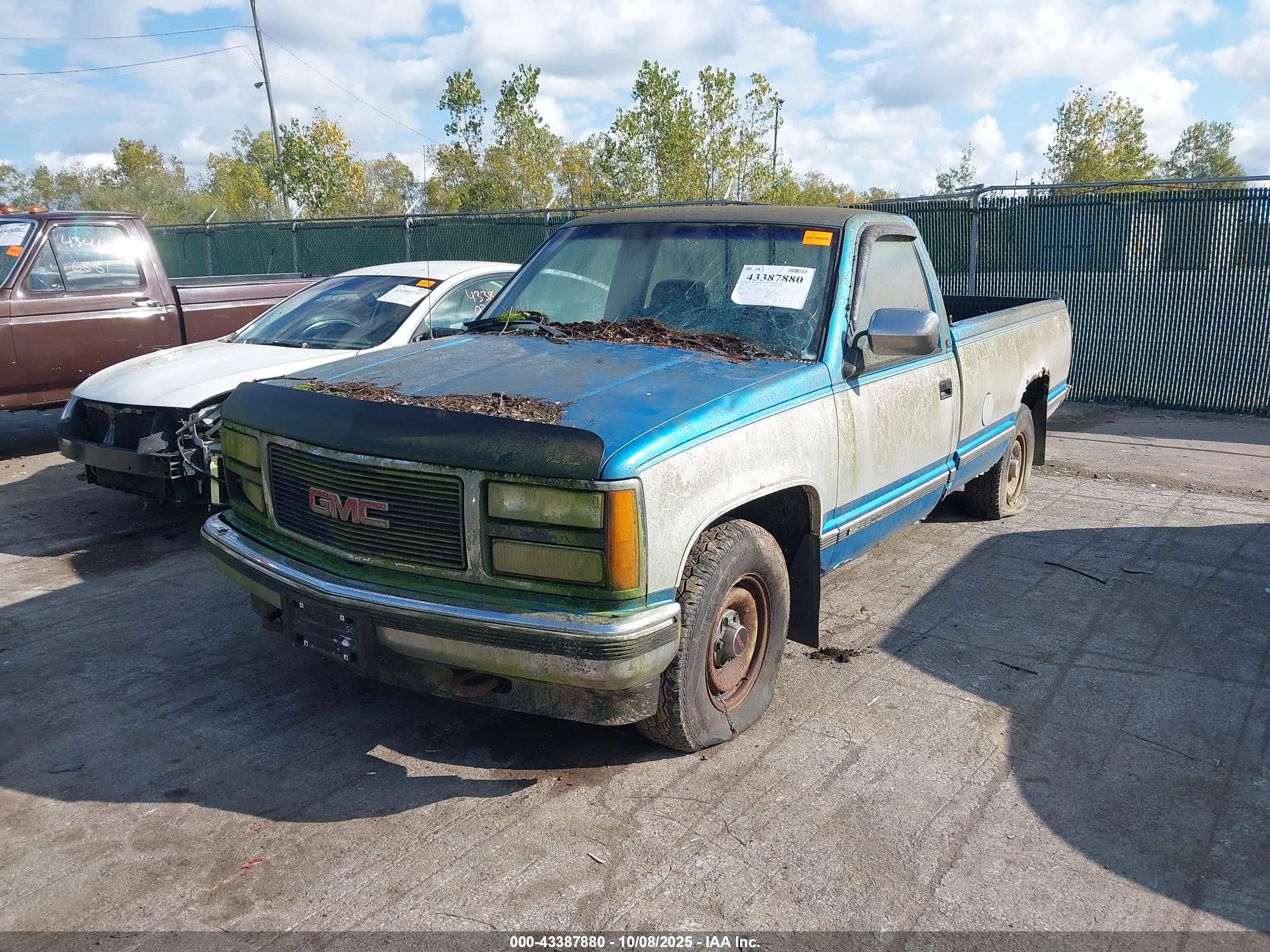 1992 Gmc Sierra C2500 Синий vin: 1GTFC24K0NE534960