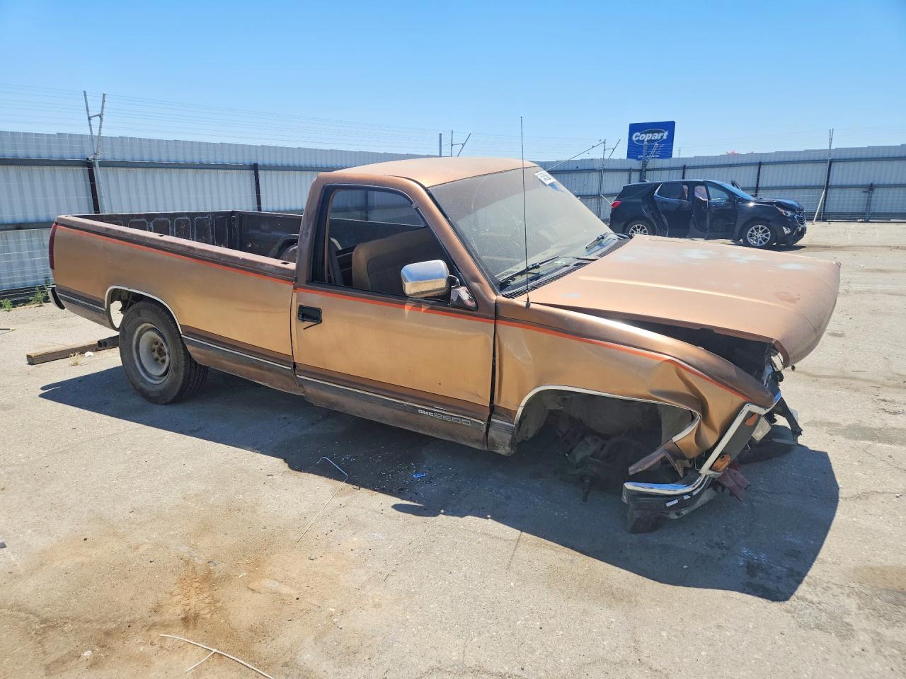 1989 Gmc Sierra C2500 Two Tone vin: 1GTFC24K1KE548166