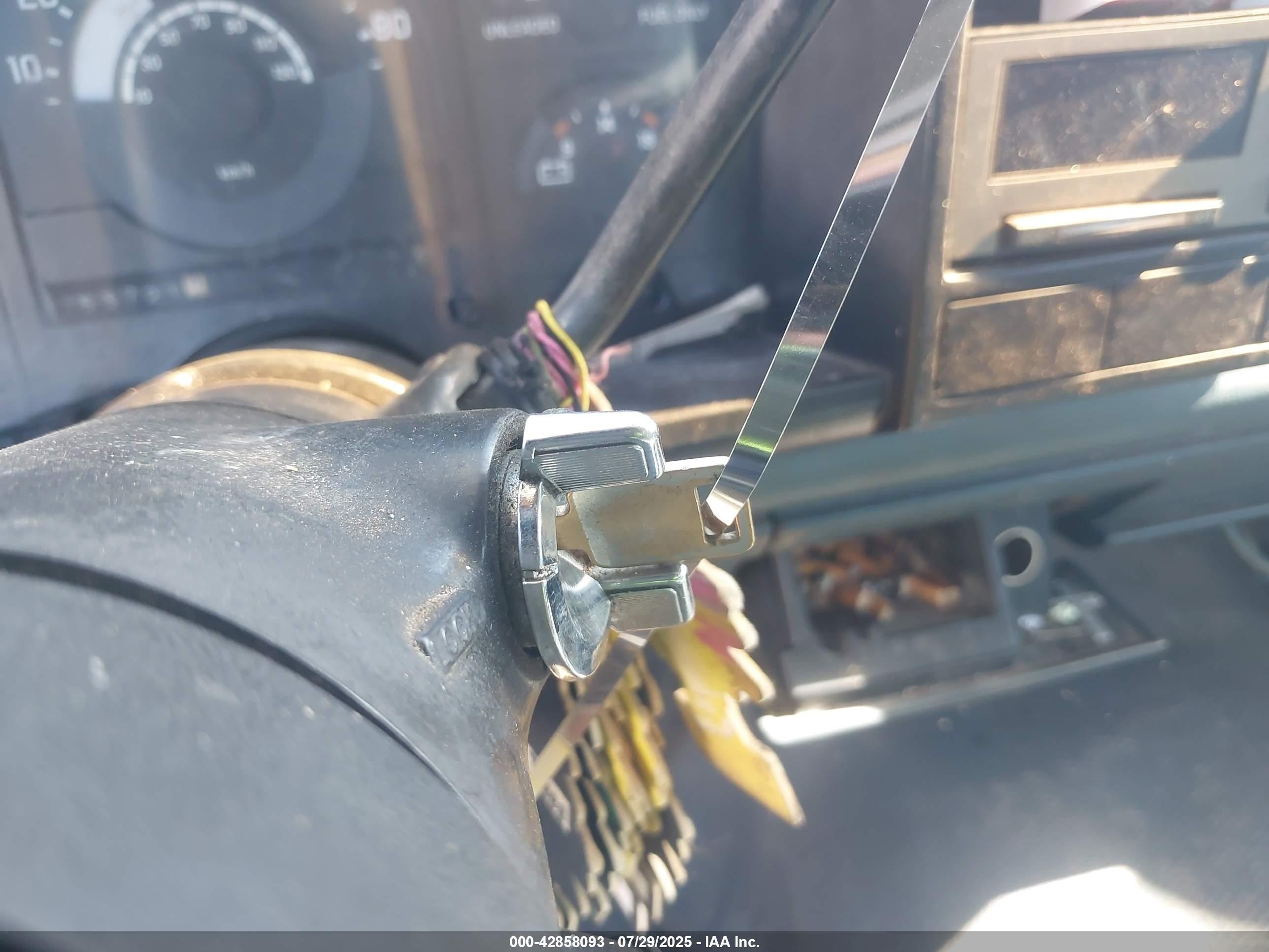 1989 Gmc Sierra C2500 Black vin: 1GTFC24K5KE551765