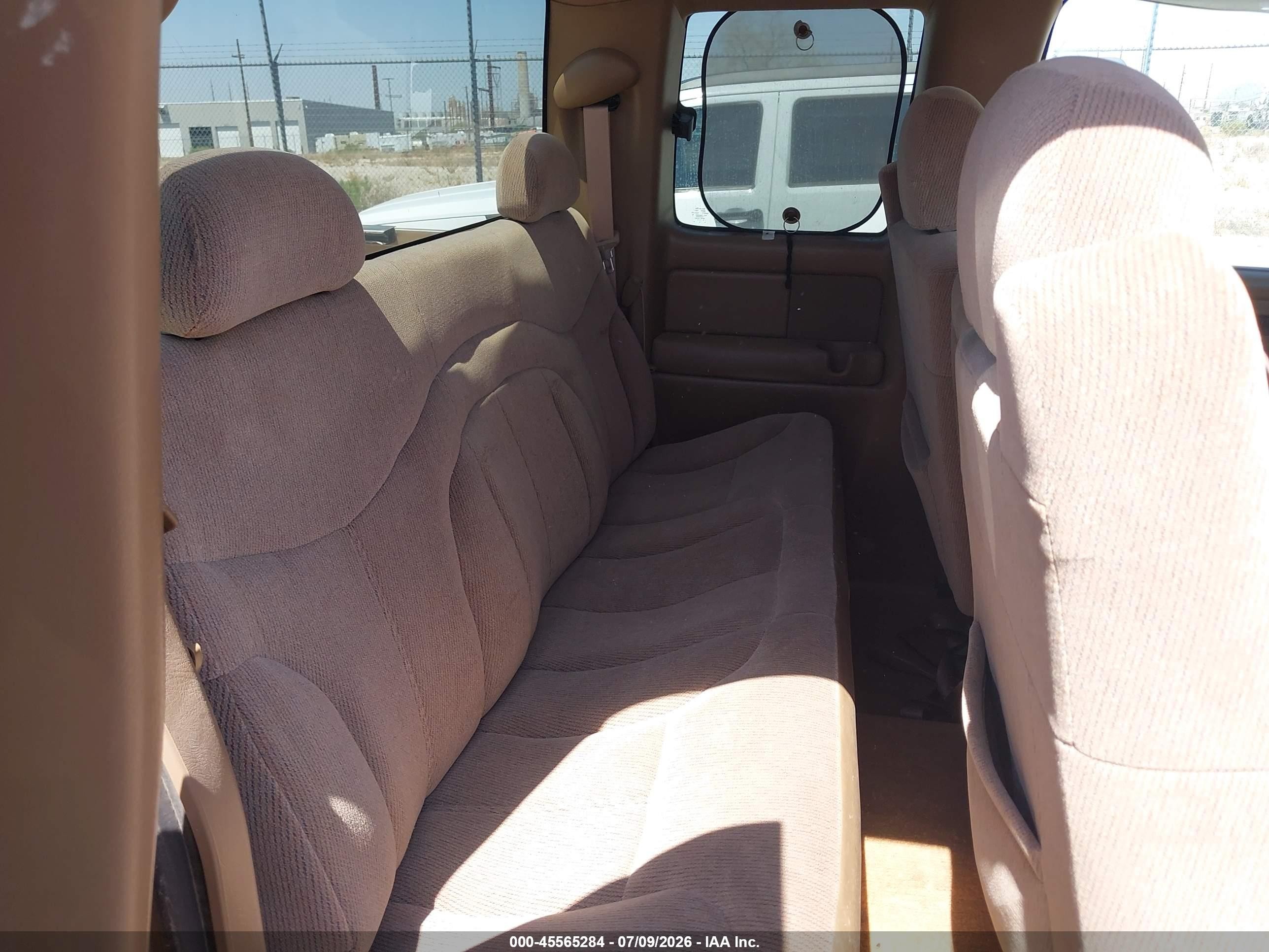 2000 Gmc Sierra 2500 Sle Золотой vin: 1GTFC29U5YZ129717