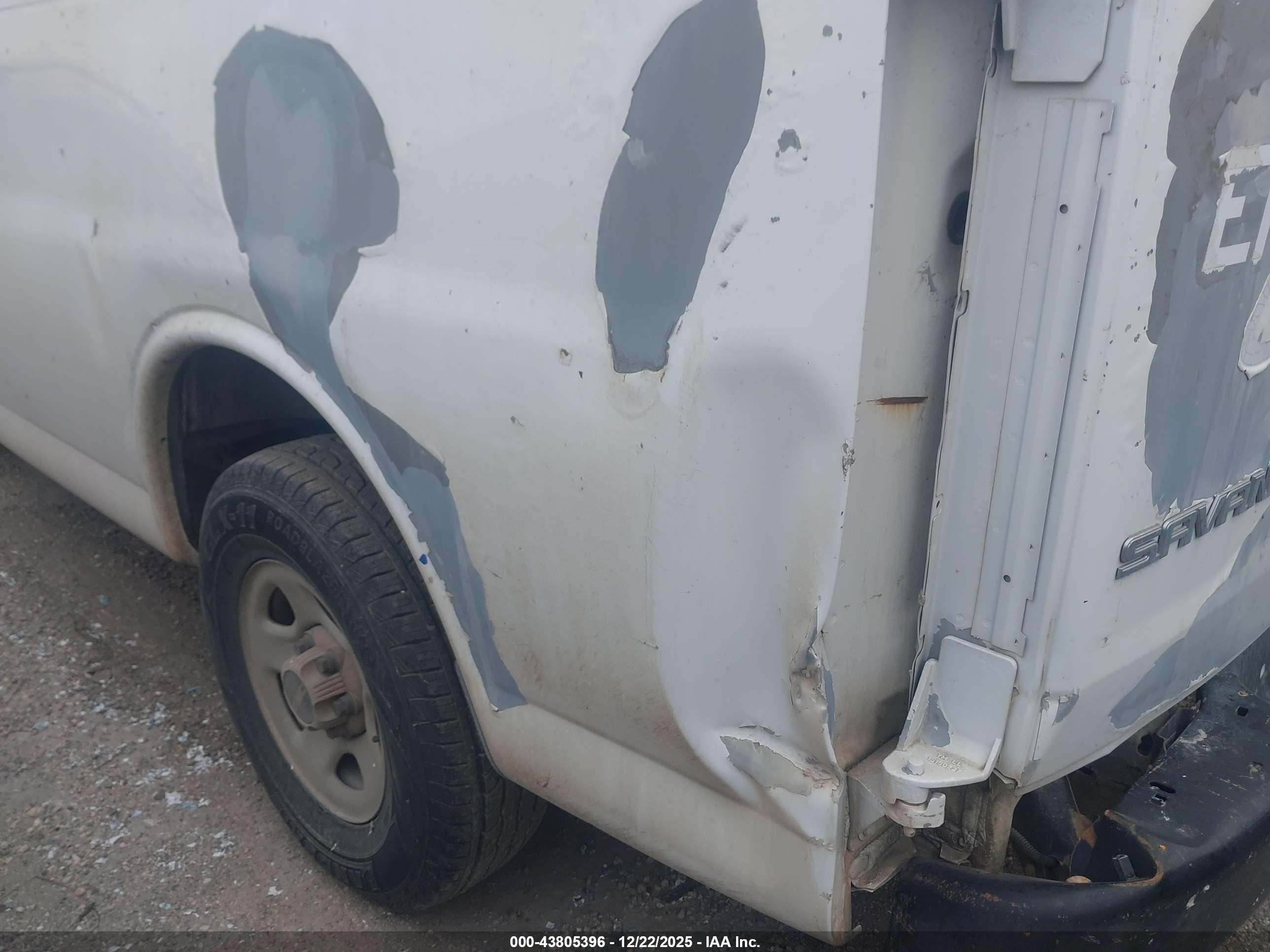 2007 Gmc Savana Work Van Белый vin: 1GTFG15X171106771