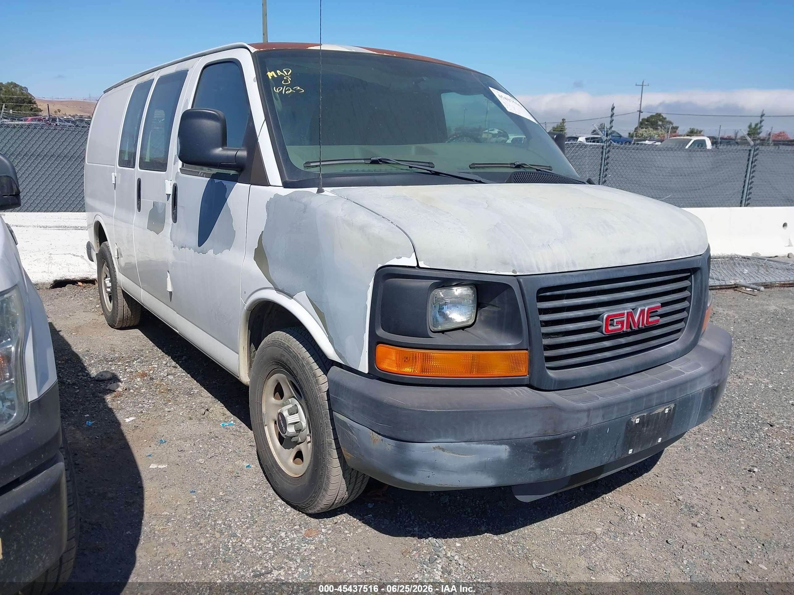 2006 Gmc Savana Work Van White vin: 1GTFG15X361113980