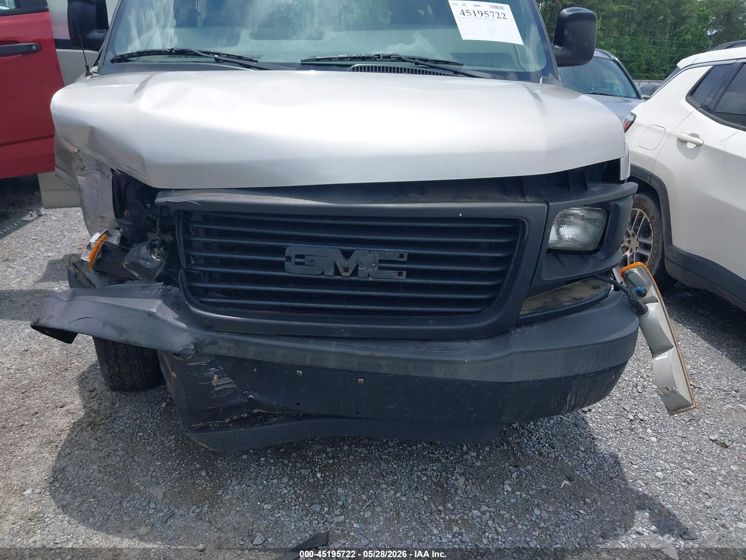 2007 Gmc Savana Work Van Серебряный vin: 1GTFG15X871144529