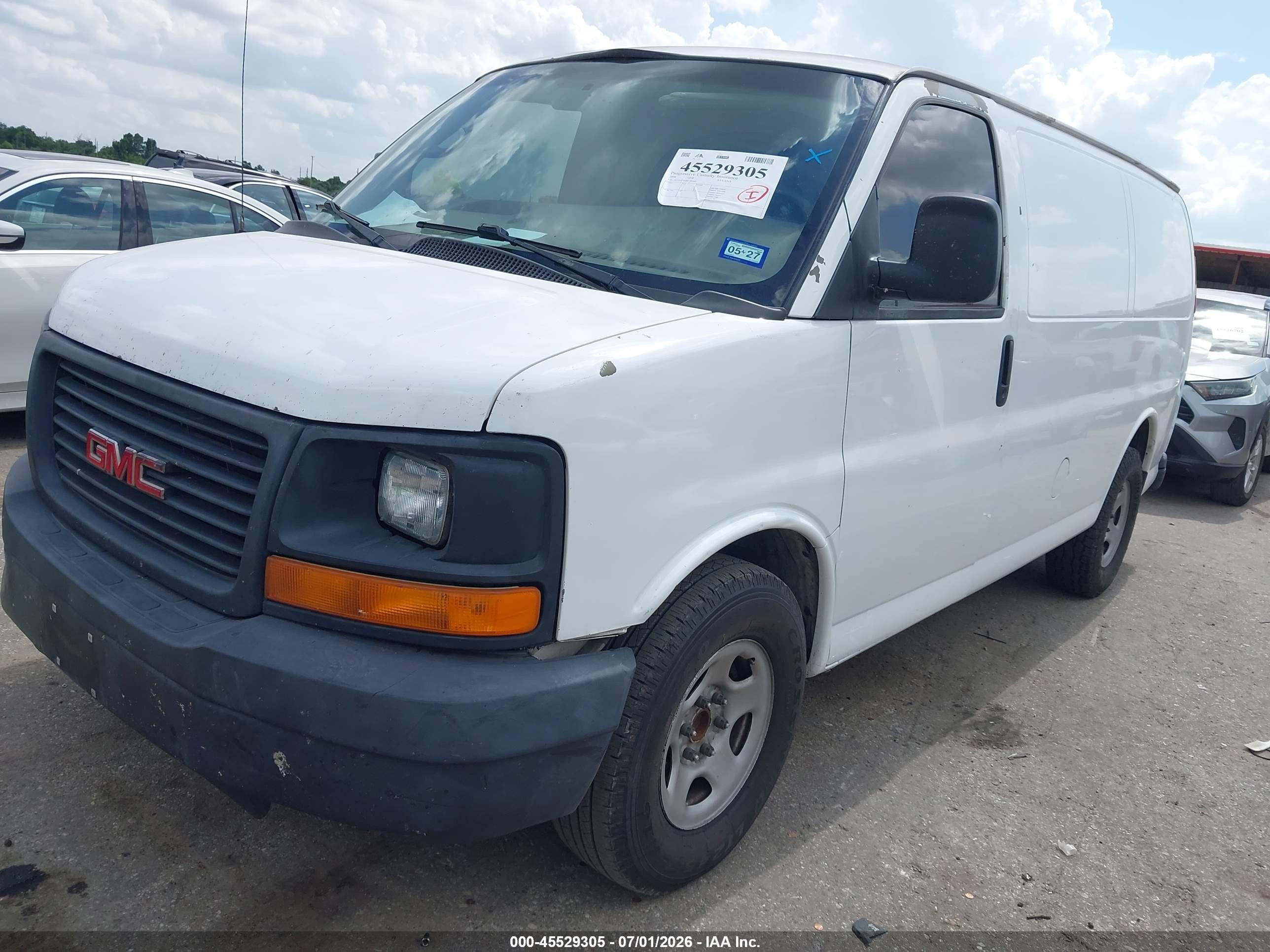2008 Gmc Savana Work Van White vin: 1GTFG15X881100449