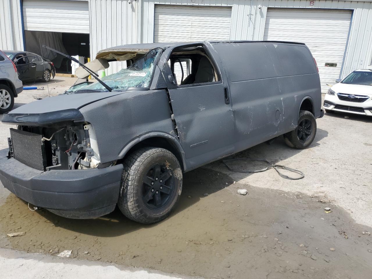 2003 Gmc Savana G2500 Gray vin: 1GTFG29T431152036