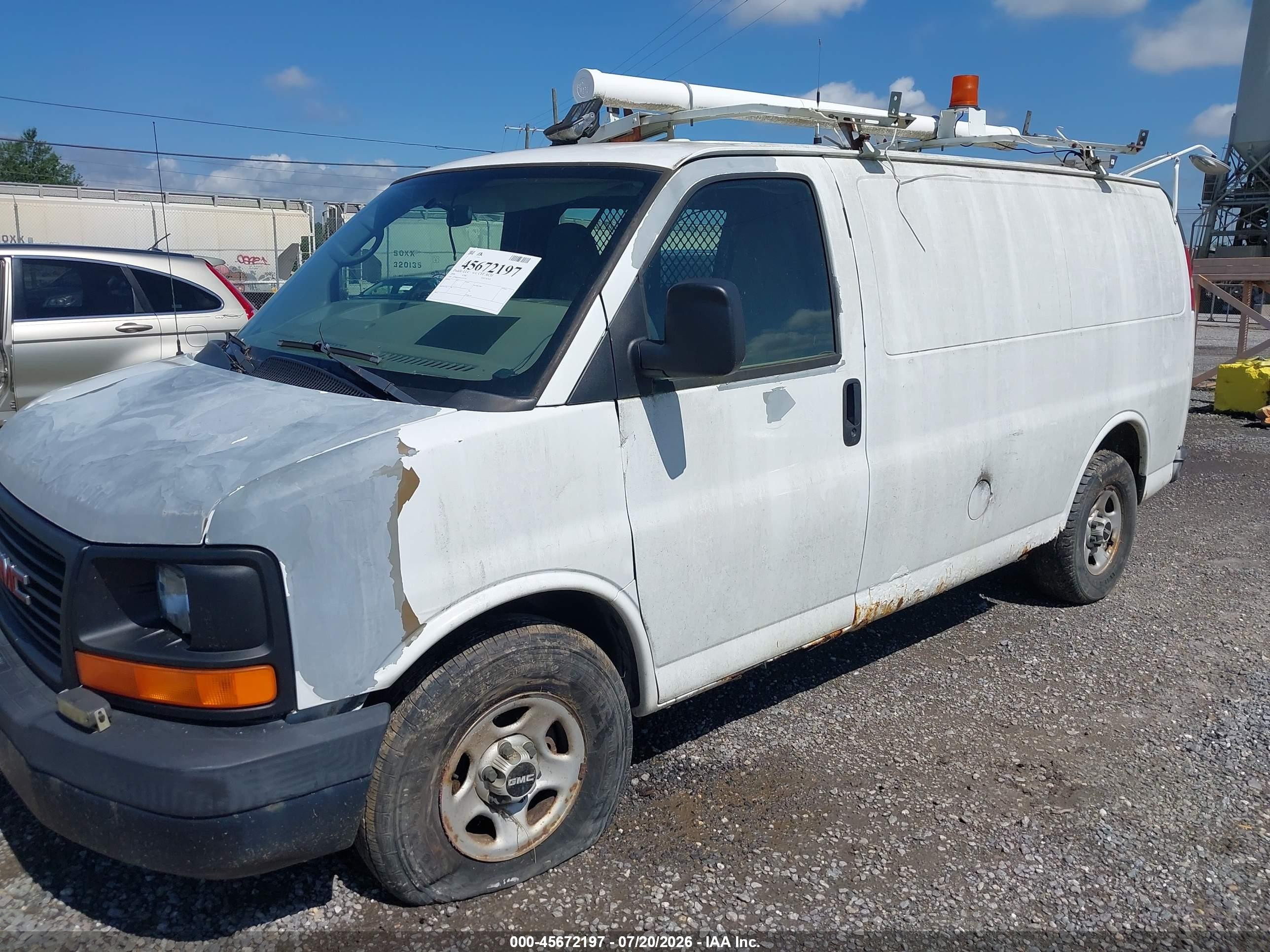 2008 Gmc Savana Work Van White vin: 1GTFH154481235124