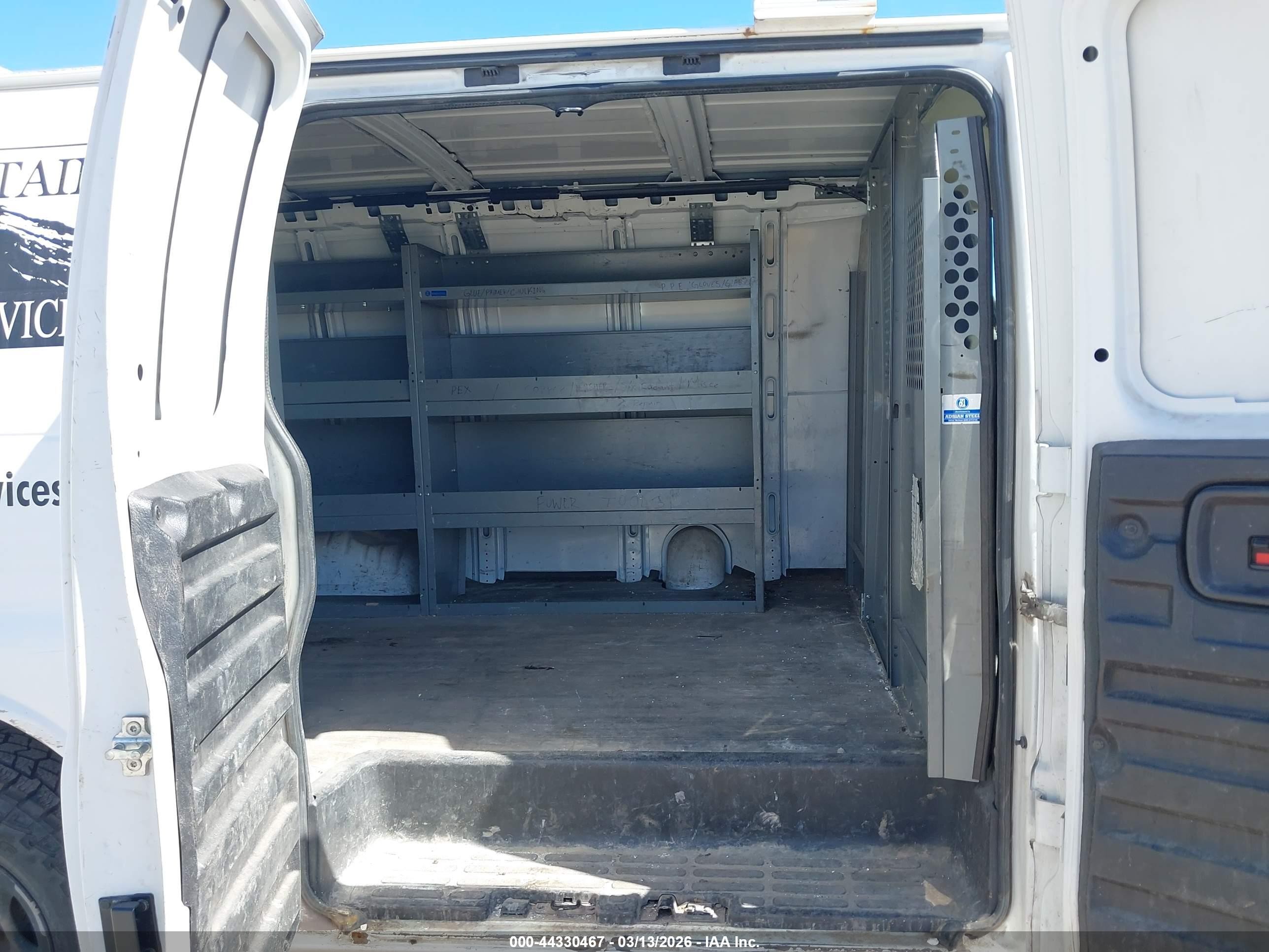 2007 Gmc Savana Work Van White vin: 1GTFH15T671201630