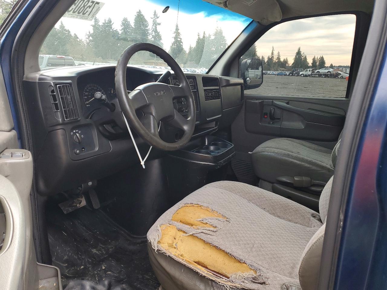 2003 Gmc Savana G2500 Blue vin: 1GTFH25T031149170