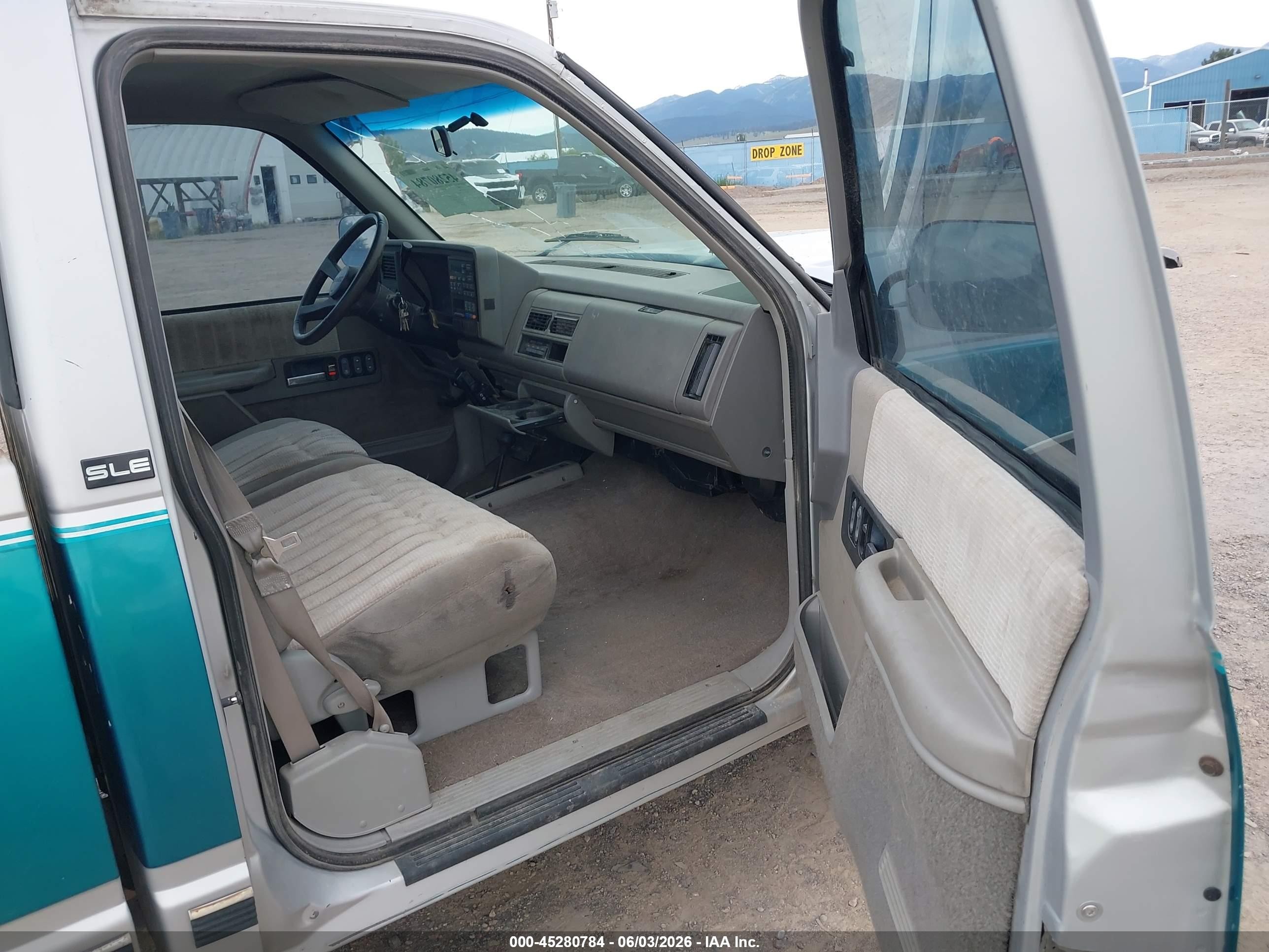 1994 Gmc Sierra K2500 Green vin: 1GTFK24K8RE534634