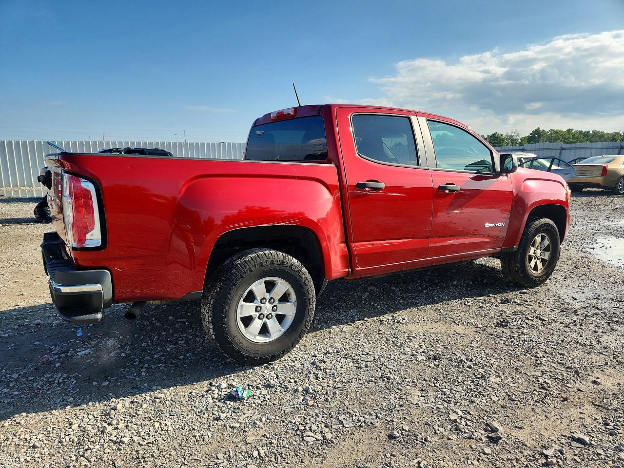 2015 Gmc Canyon Red vin: 1GTG5AEA5F1202875