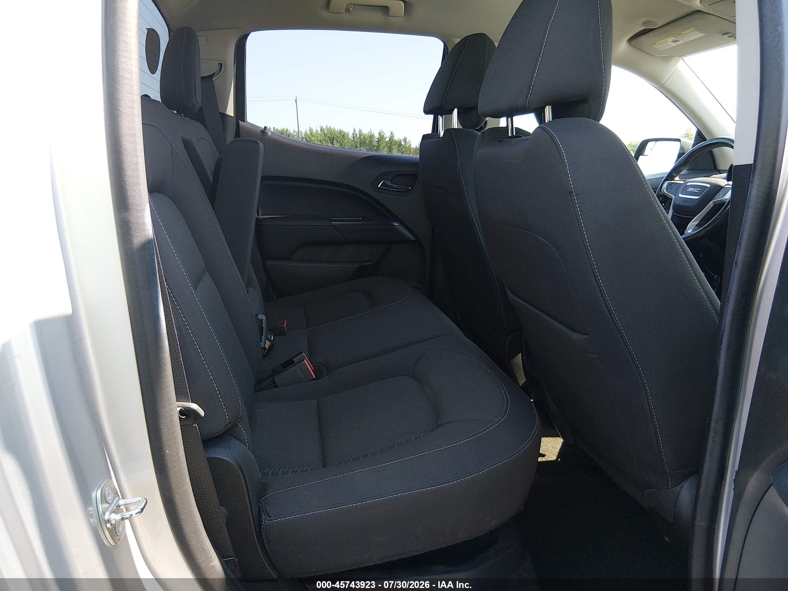 2015 Gmc Canyon 2wd Sle Silver vin: 1GTG5BE35F1235950