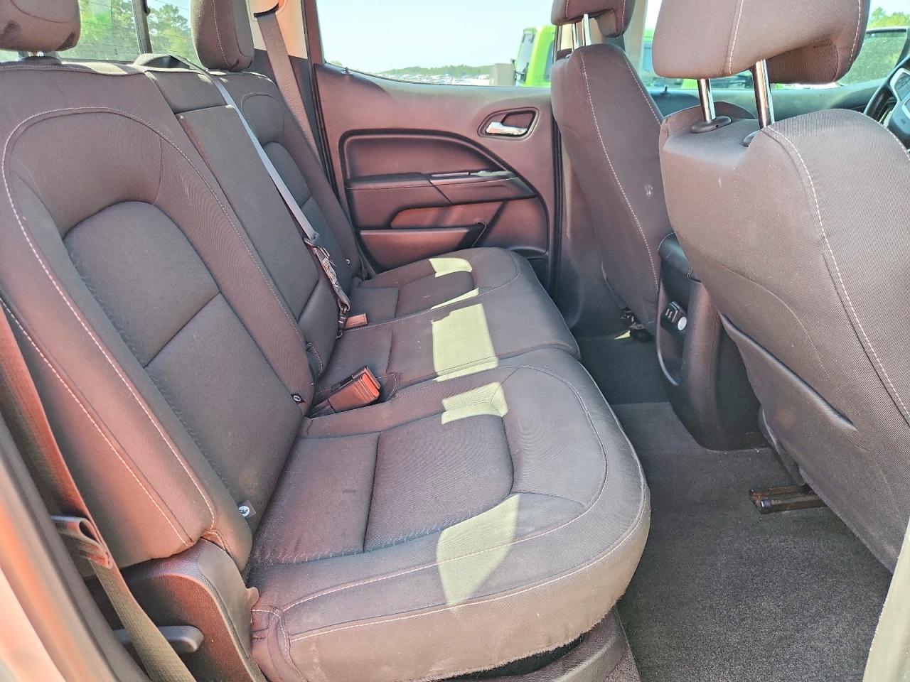 2018 Gmc Canyon Sle Silver vin: 1GTG5CEA1J1288769
