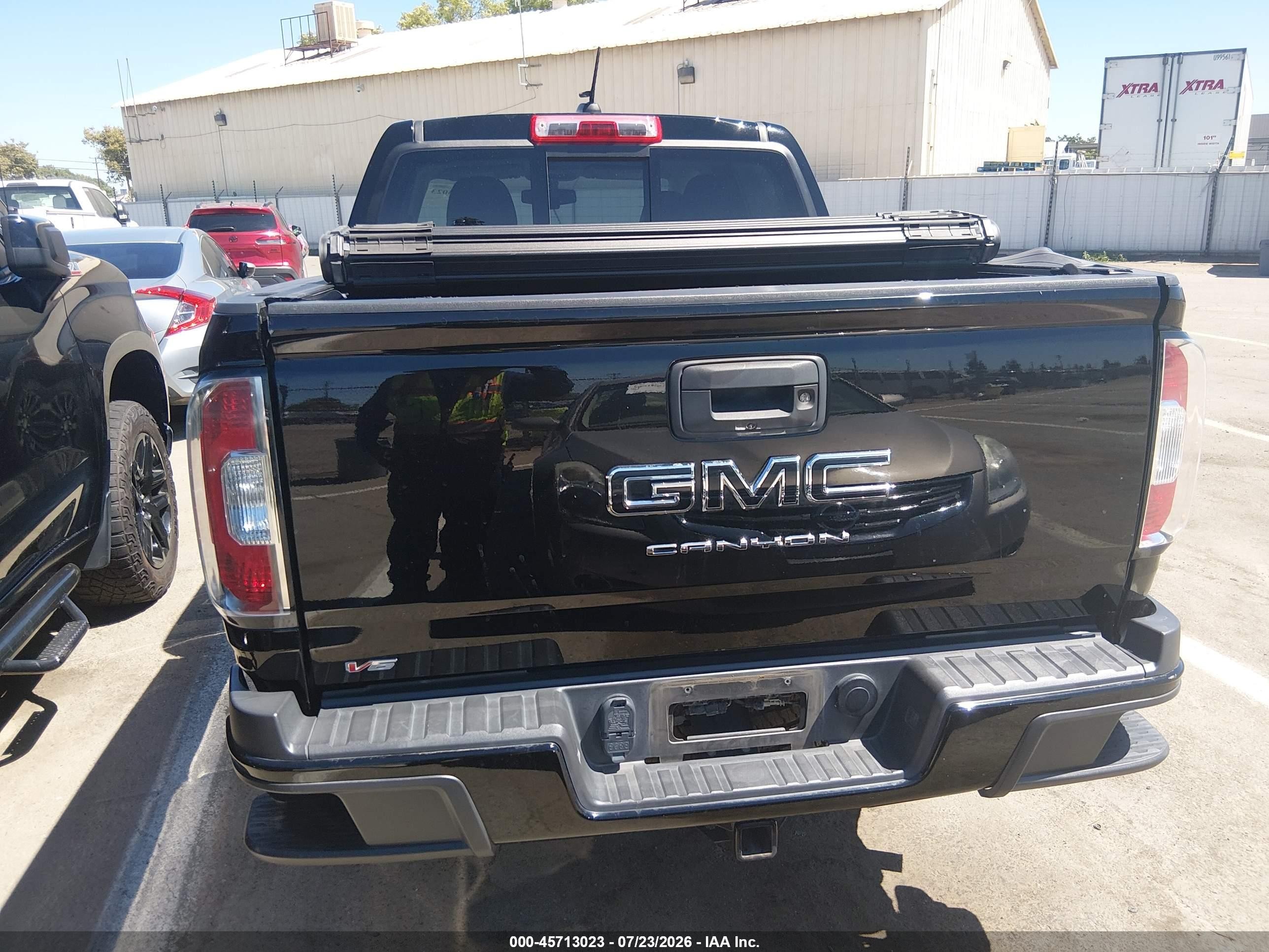 2022 Gmc Canyon 2wd  Short Box Elevation Black vin: 1GTG5CEN3N1318203