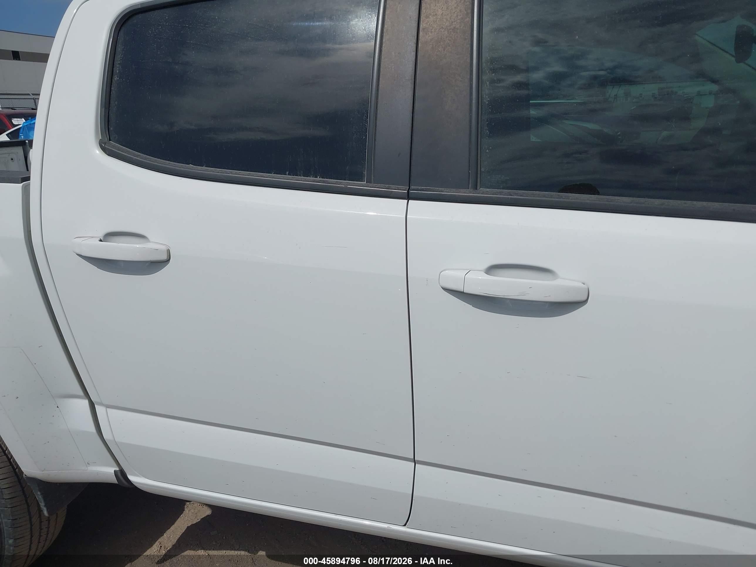 2022 Gmc Canyon 2wd  Short Box Elevation vin: 1GTG5CEN8N1167732
