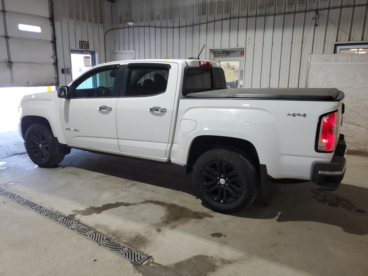 2015 Gmc Canyon Slt White vin: 1GTG6CE33F1267167 Damage: Left Bed Side, Dent(S) W/ Paint Dmg, 2 To 3 Inches