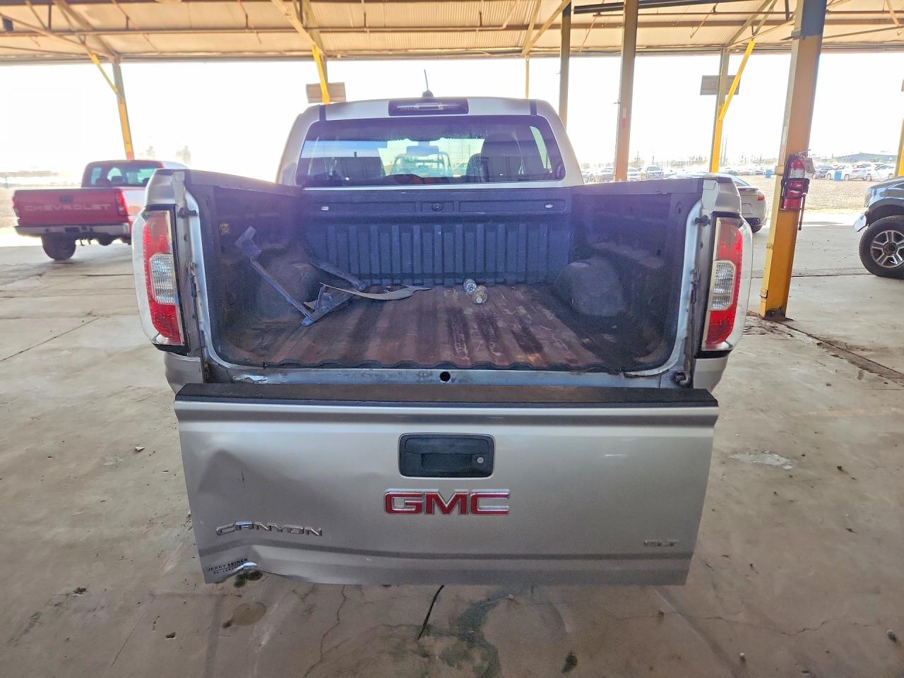 2015 Gmc Canyon Slt Серебряный vin: 1GTG6CE37F1264532