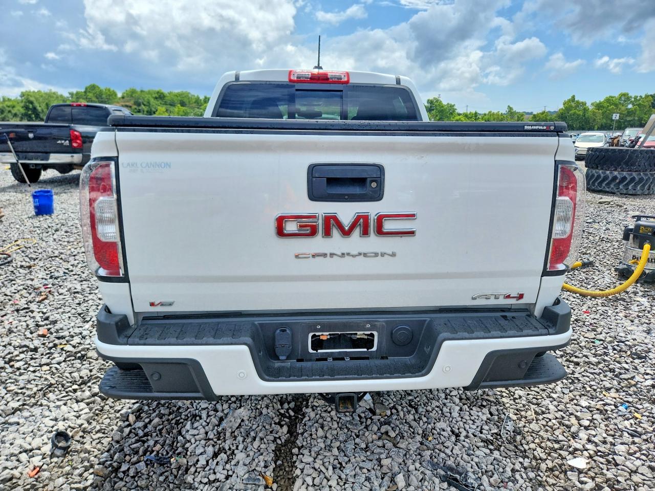 2022 Gmc Canyon At4 White vin: 1GTG6FEN0N1191649