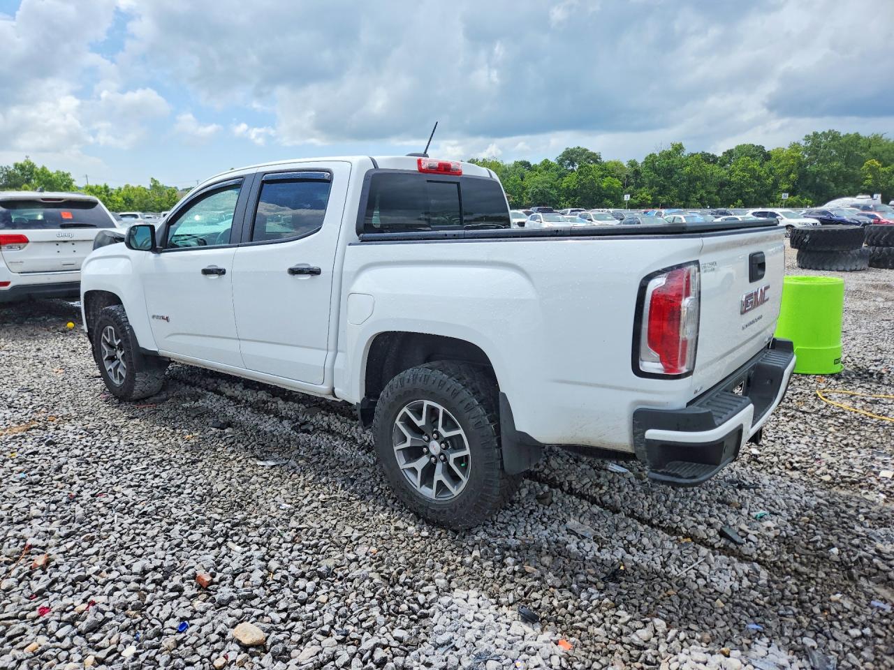 2022 Gmc Canyon At4 White vin: 1GTG6FEN0N1191649