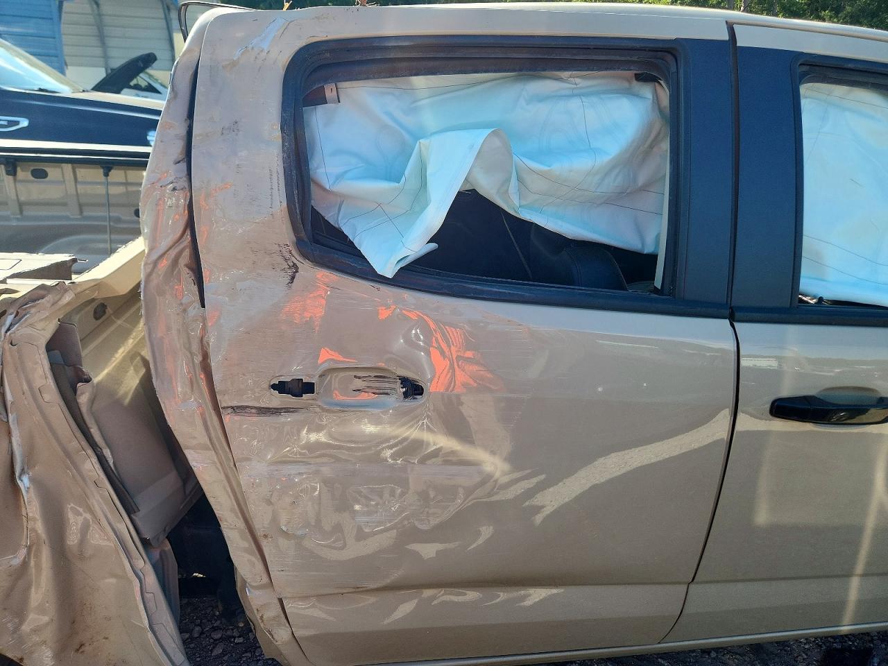 2022 Gmc Canyon At4 Tan vin: 1GTG6FENXN1250481