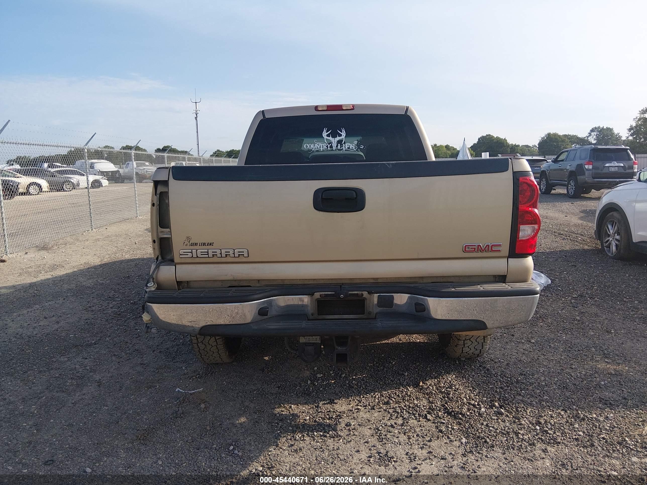 2004 Gmc Sierra 2500 Sle Tan vin: 1GTGC23UX4F226694