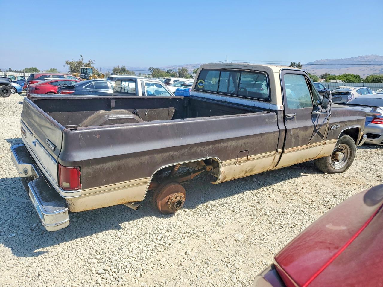 1985 Gmc C2500 Two Tone vin: 1GTGC24J1FJ510767