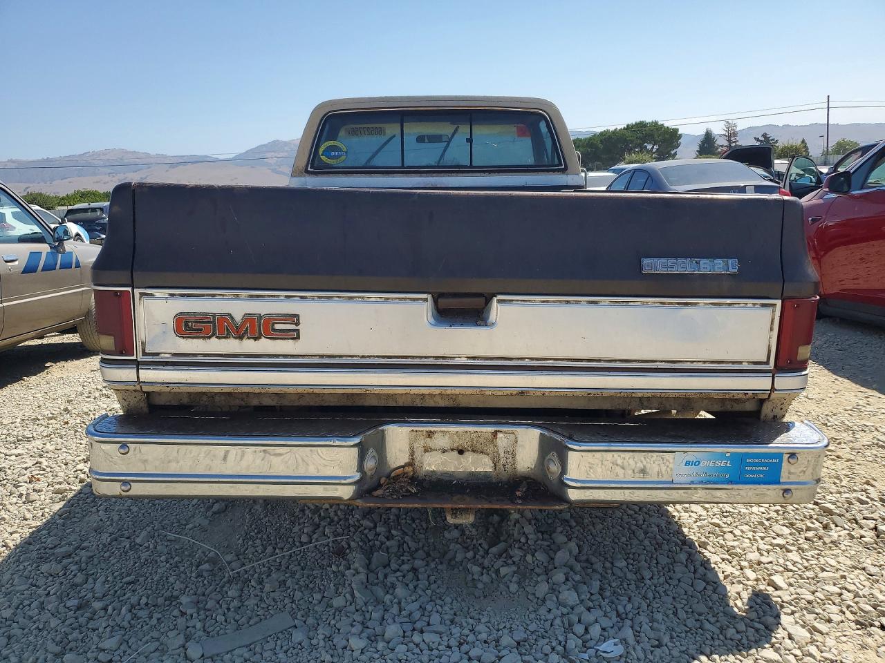 1985 Gmc C2500 Two Tone vin: 1GTGC24J1FJ510767