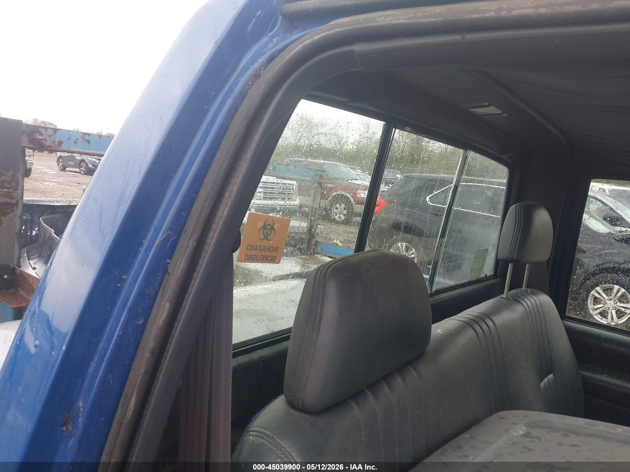 1996 Gmc Sierra C2500 Blue vin: 1GTGC24J2TE551932