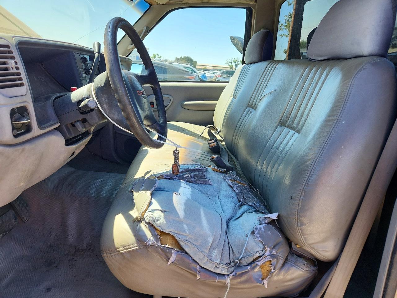 2000 Gmc Sierra C2500 Silver vin: 1GTGC24J7YR155320
