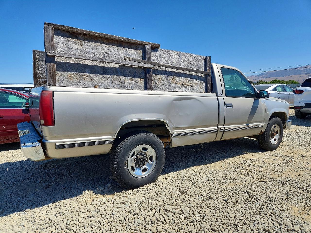 2000 Gmc Sierra C2500 Silver vin: 1GTGC24J7YR155320