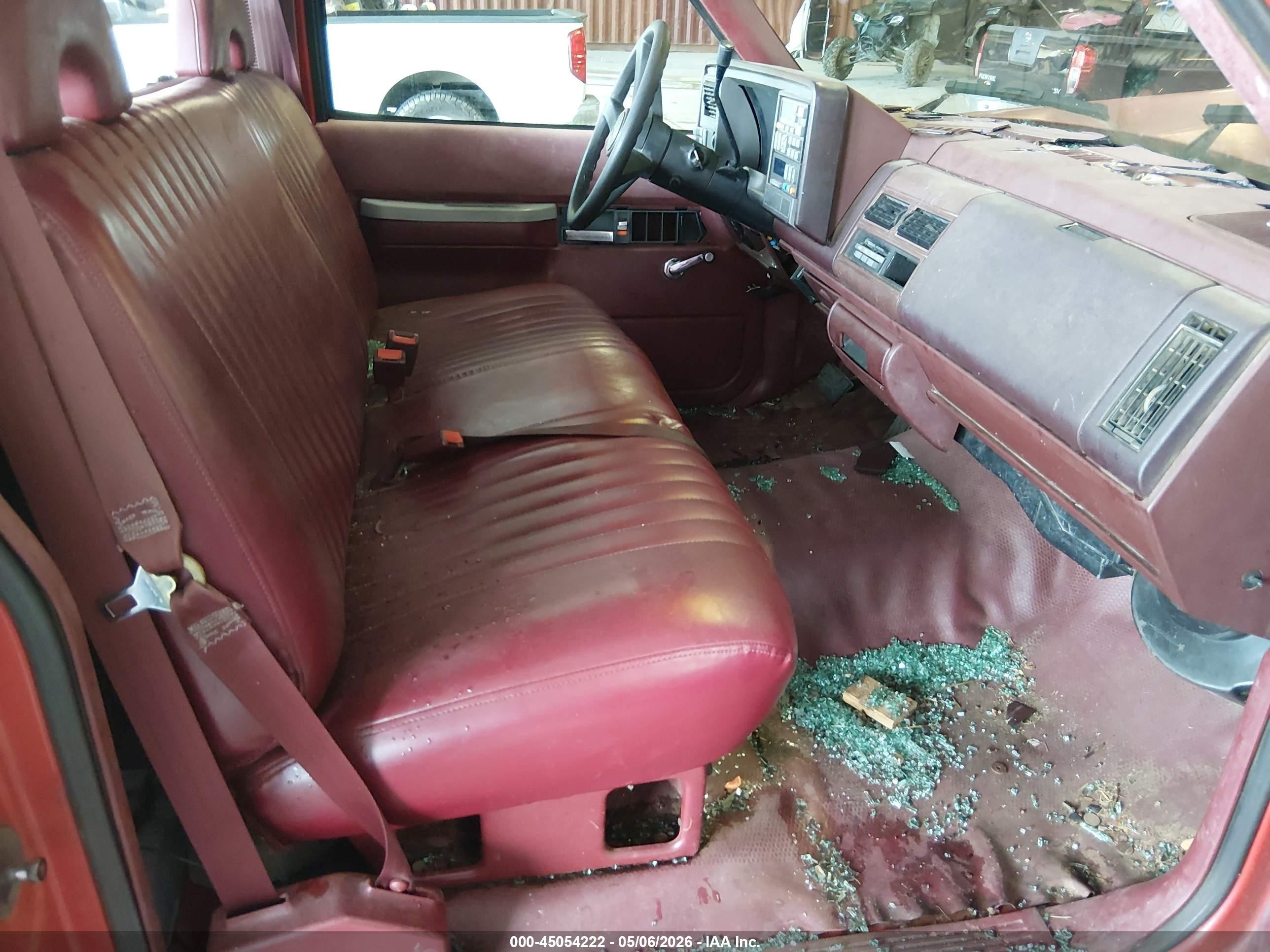1994 Gmc Sierra C2500 Red vin: 1GTGC24K0RE504710