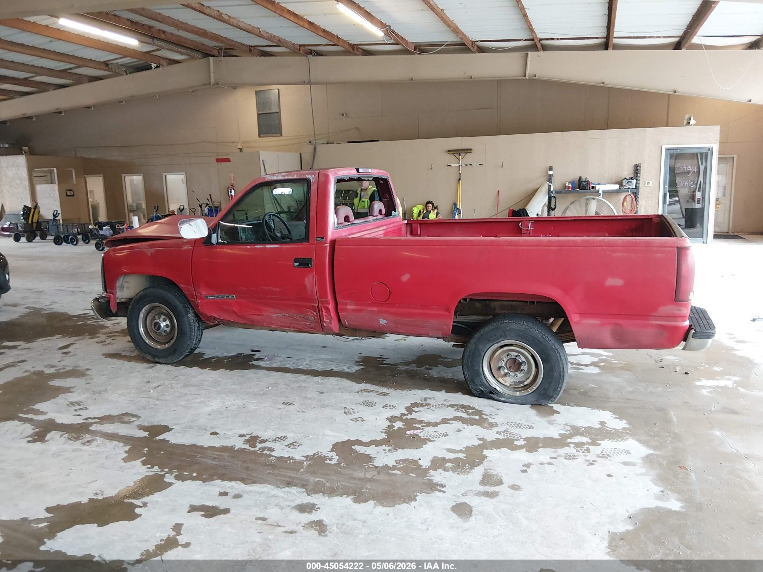 1994 Gmc Sierra C2500 Red vin: 1GTGC24K0RE504710