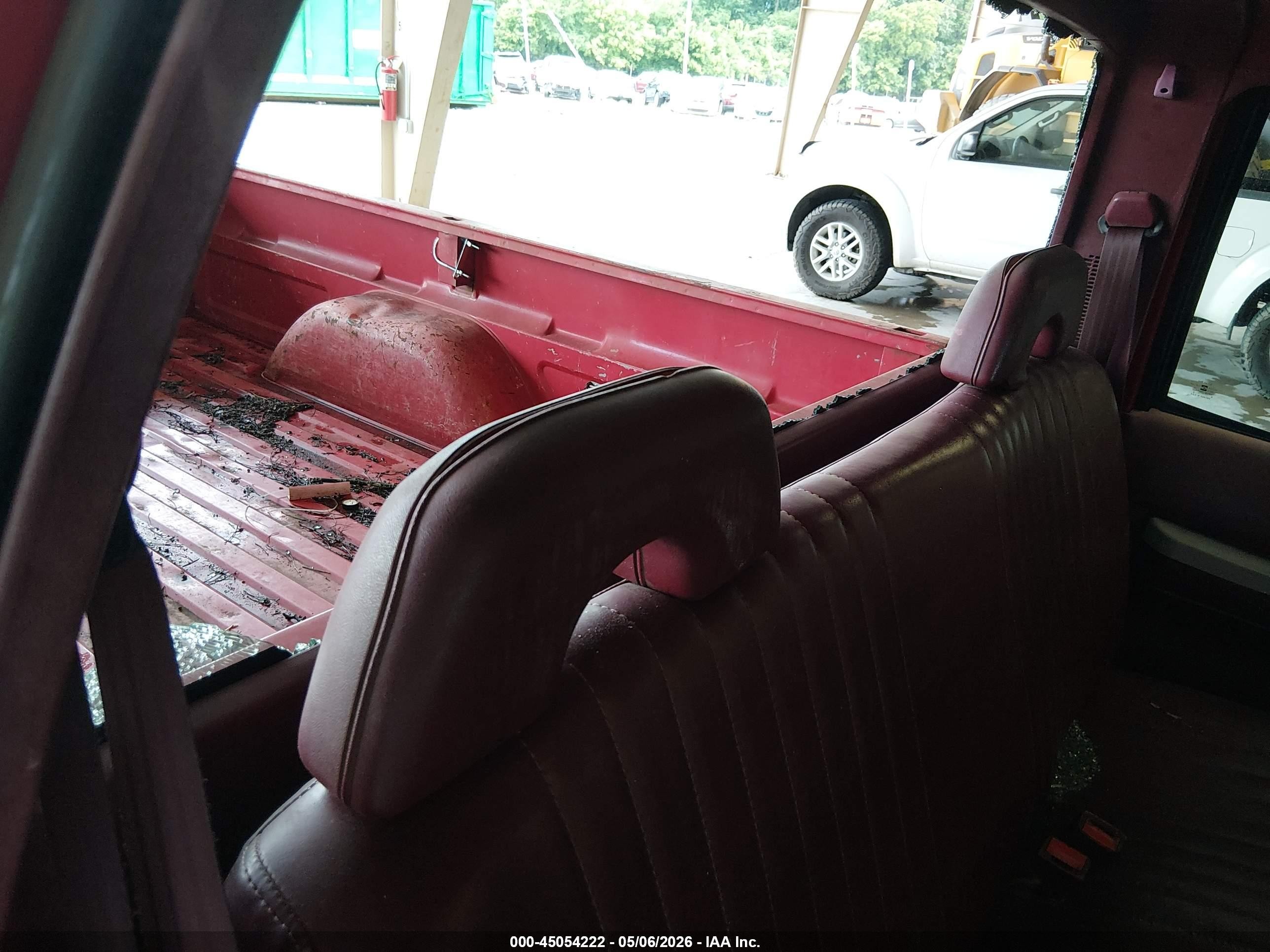 1994 Gmc Sierra C2500 Red vin: 1GTGC24K0RE504710
