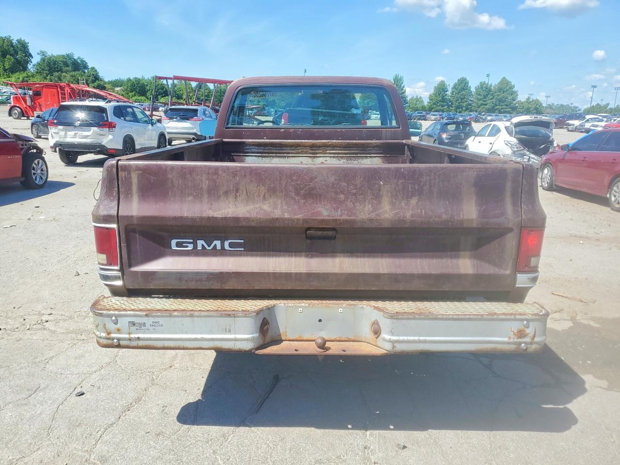 1983 Gmc C2500 Burgundy vin: 1GTGC24M4DS501742