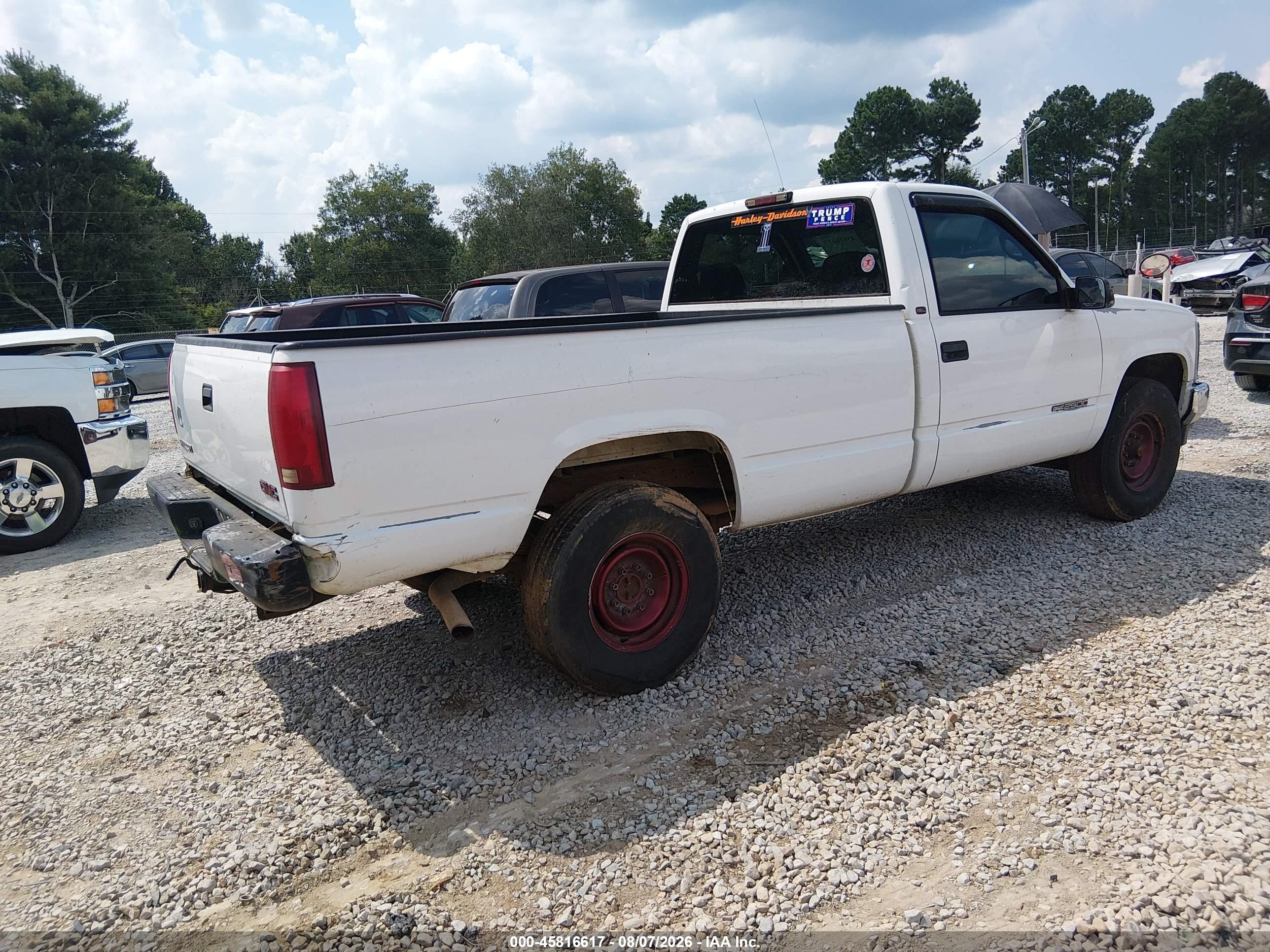 1999 Gmc Sierra 2500 Sl (carry-over) White vin: 1GTGC24R6XF060026