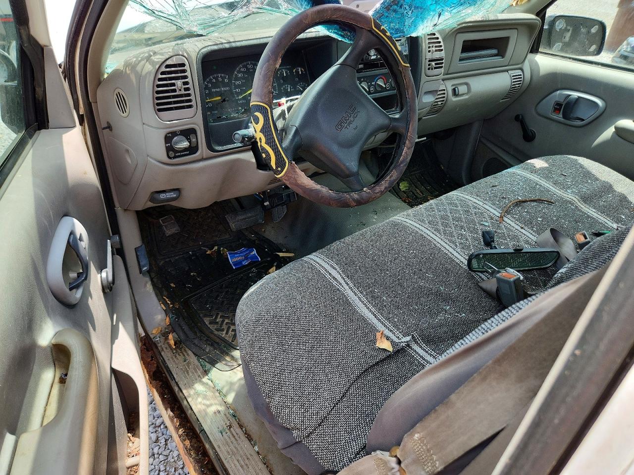 2000 Gmc Sierra C2500 White vin: 1GTGC24R6YR186547