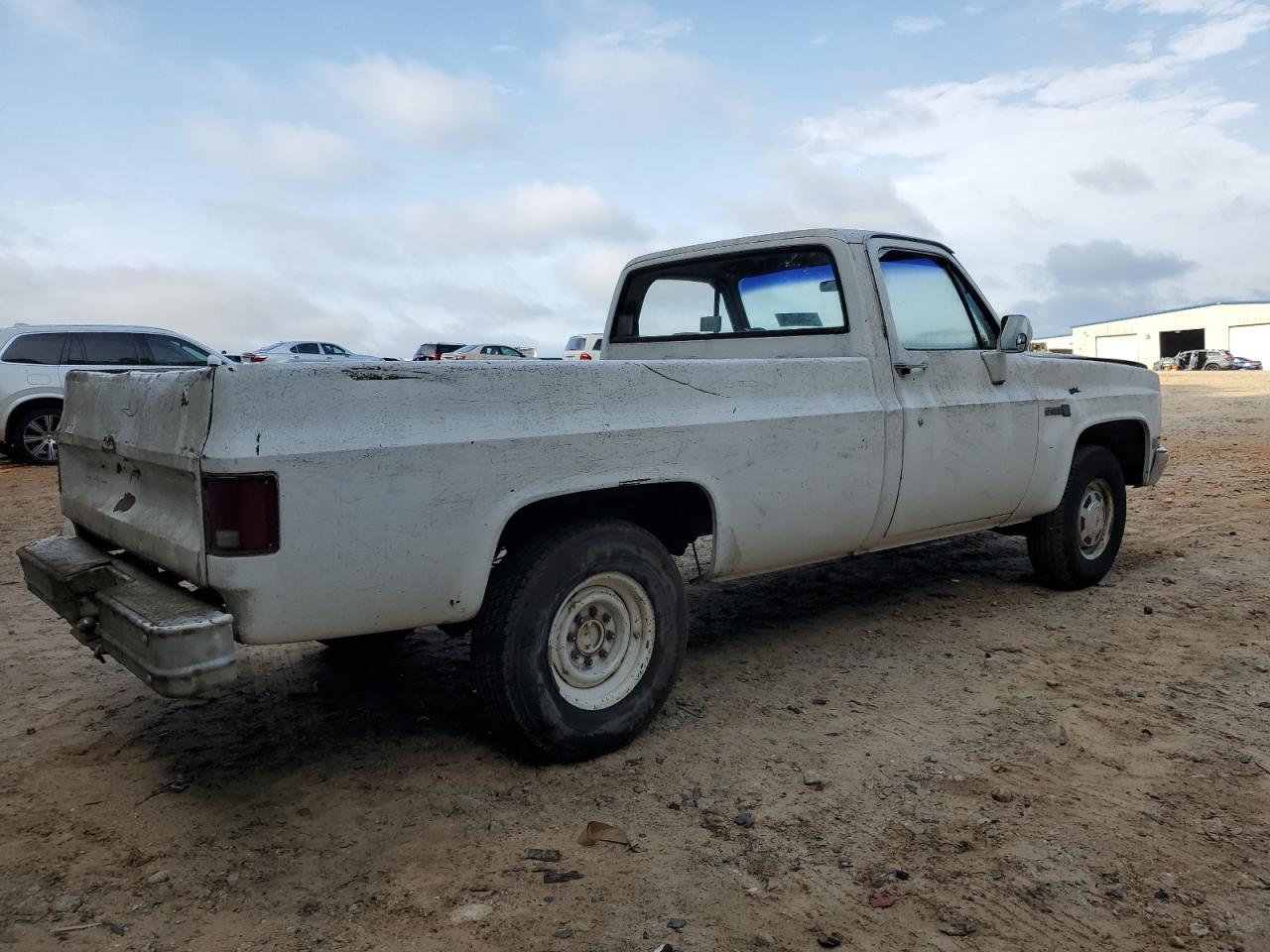 1985 Gmc C2500  White vin: 1GTGC24T2FJ508348