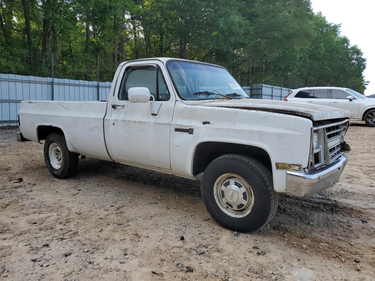 1985 Gmc C2500  White vin: 1GTGC24T2FJ508348