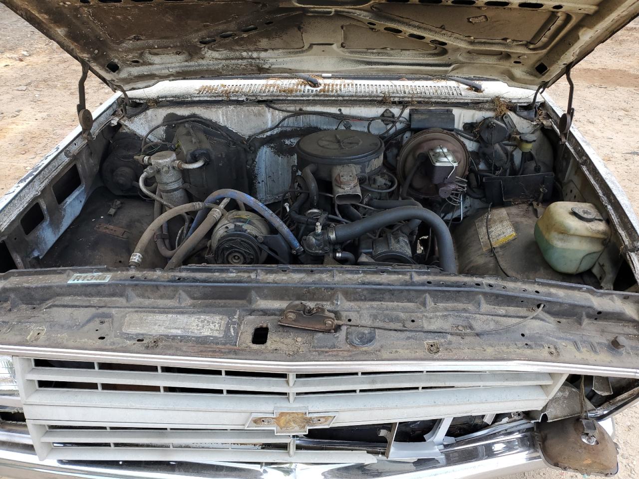 1985 Gmc C2500  White vin: 1GTGC24T2FJ508348