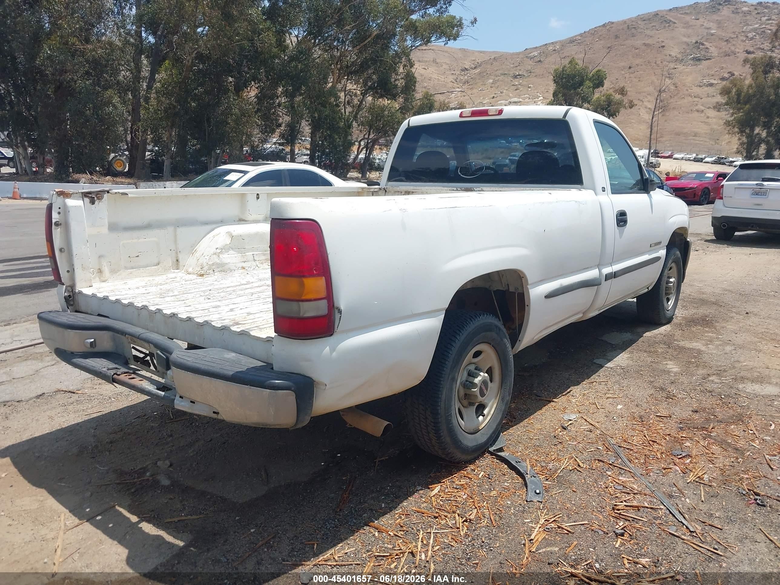 1999 Gmc New Sierra 2500 Sl White vin: 1GTGC24U2XE535763
