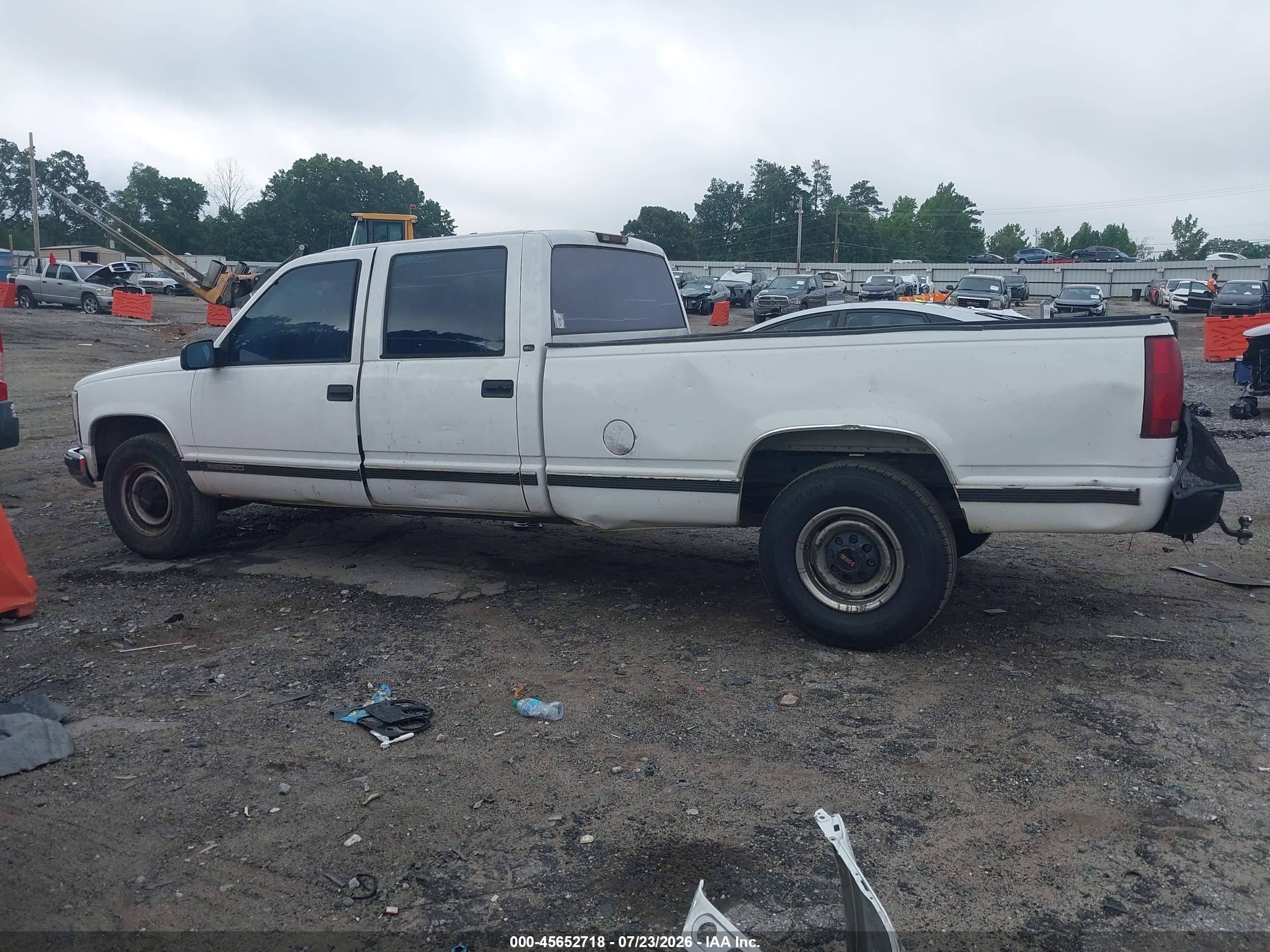 2000 Gmc Sierra 3500 Classic Sl White vin: 1GTGC33R9YF431642