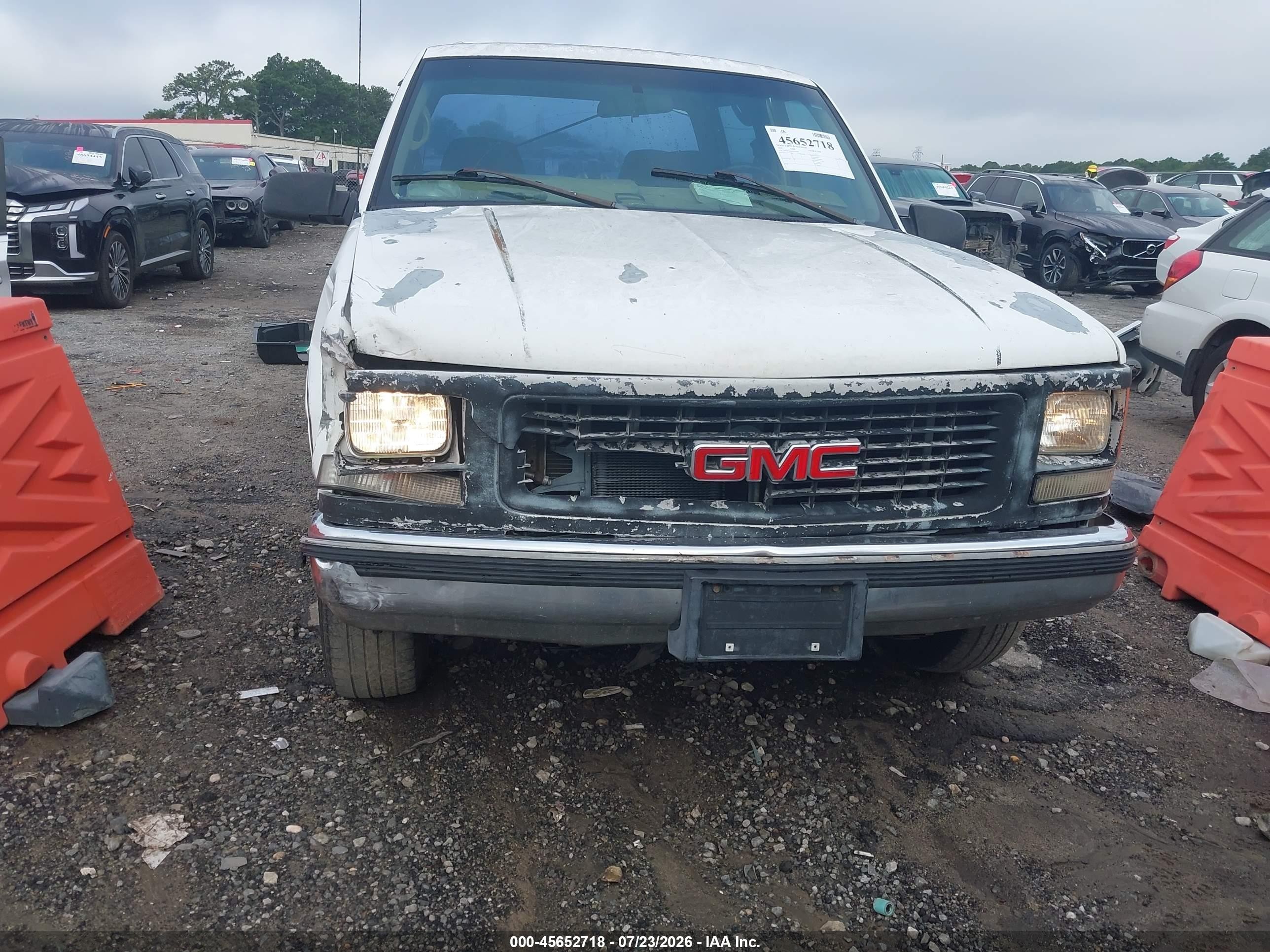 2000 Gmc Sierra 3500 Classic Sl White vin: 1GTGC33R9YF431642