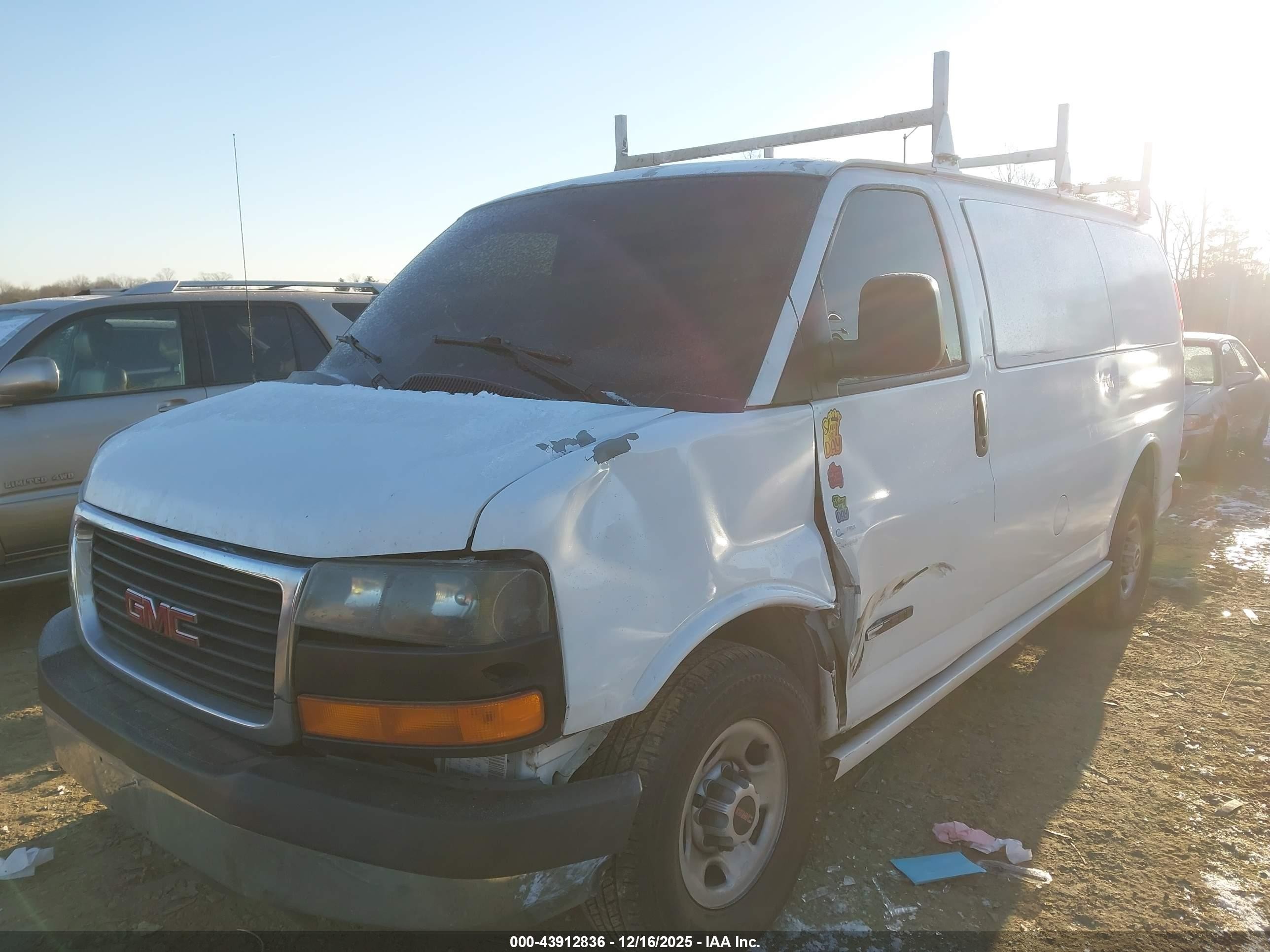 2003 Gmc Savana Standard Белый vin: 1GTGG25U231159909