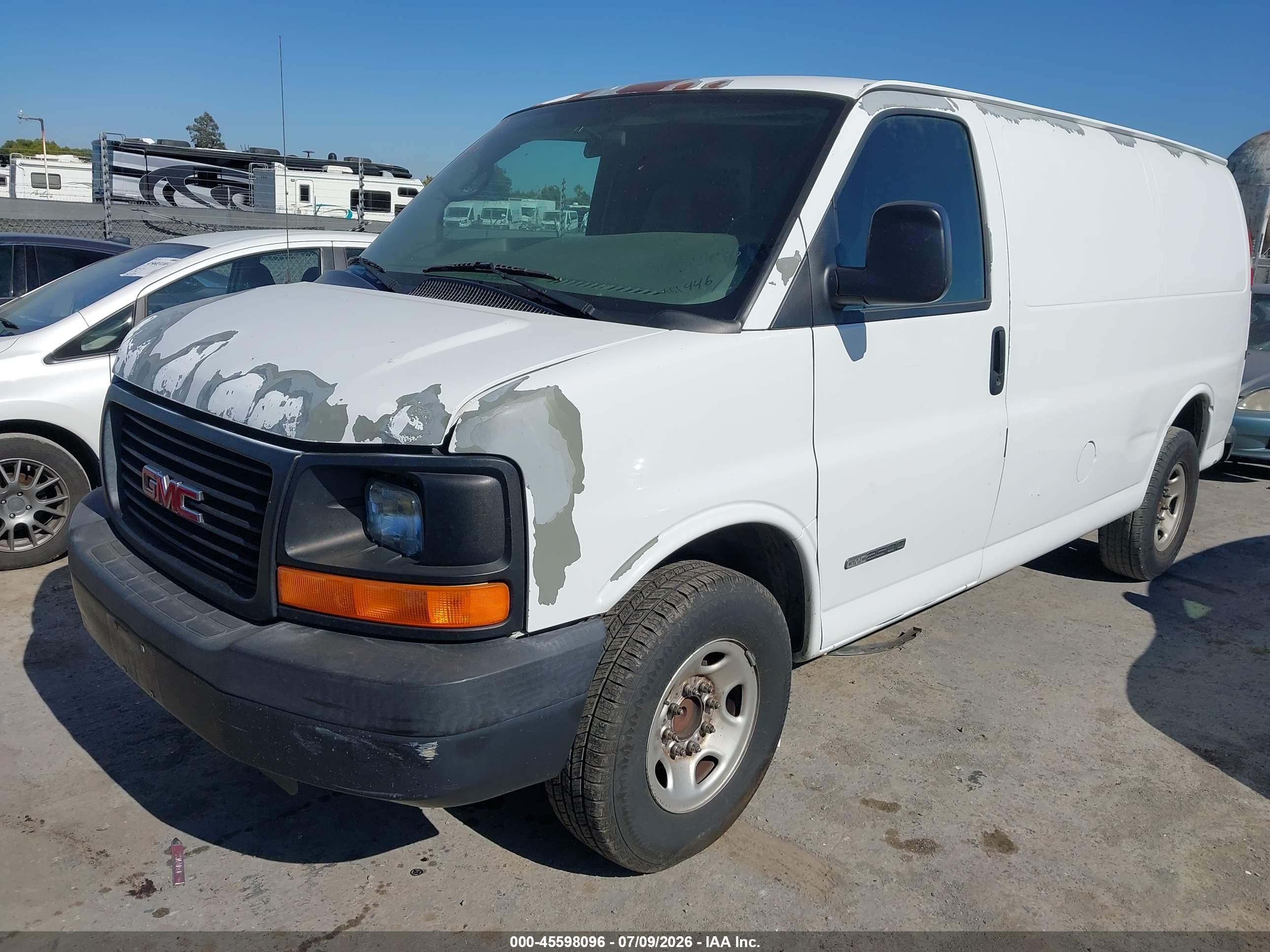 2005 Gmc Savana Standard White vin: 1GTGG25V651139898