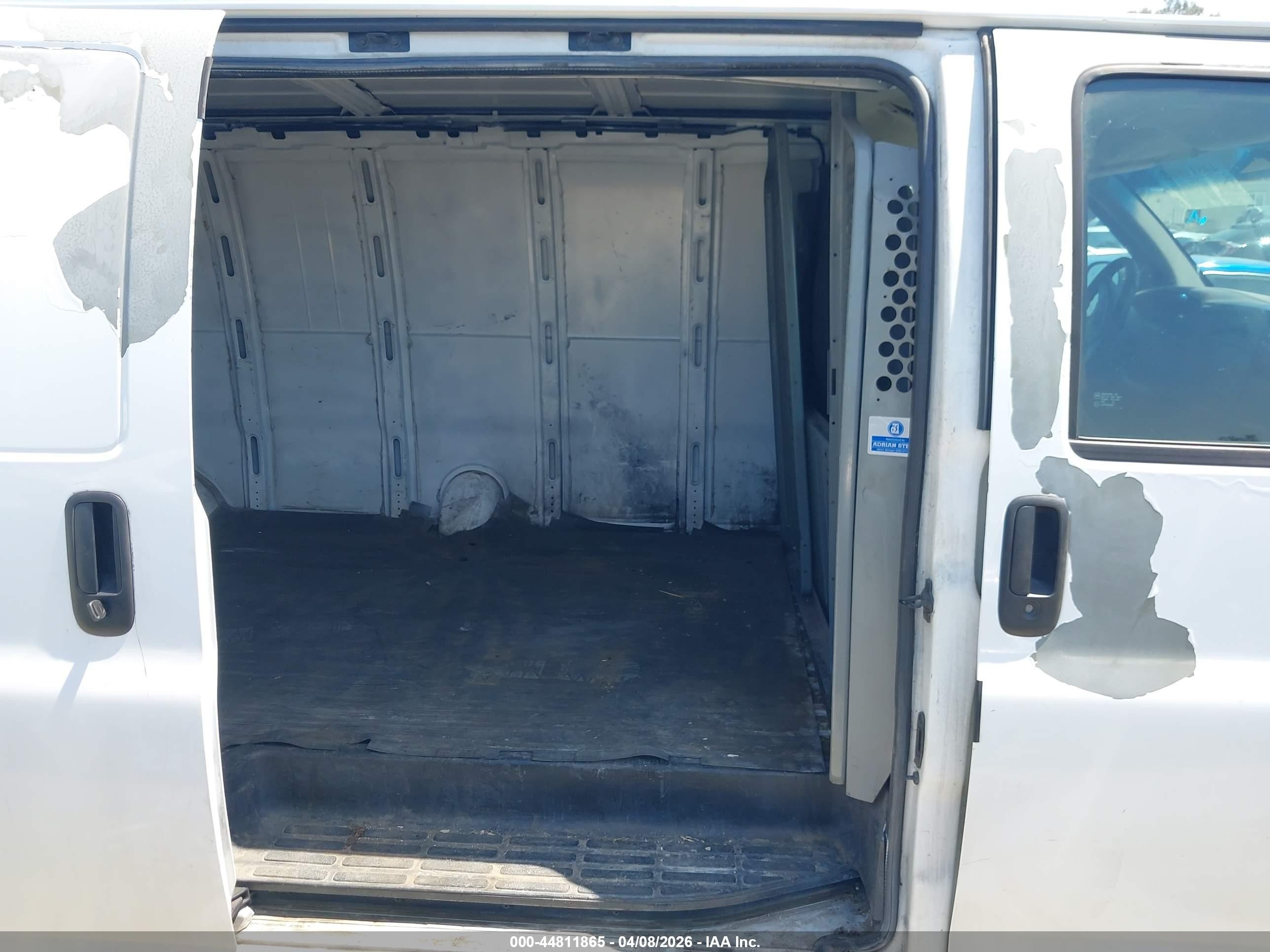 2003 Gmc Savana Standard White vin: 1GTGG29V731198286