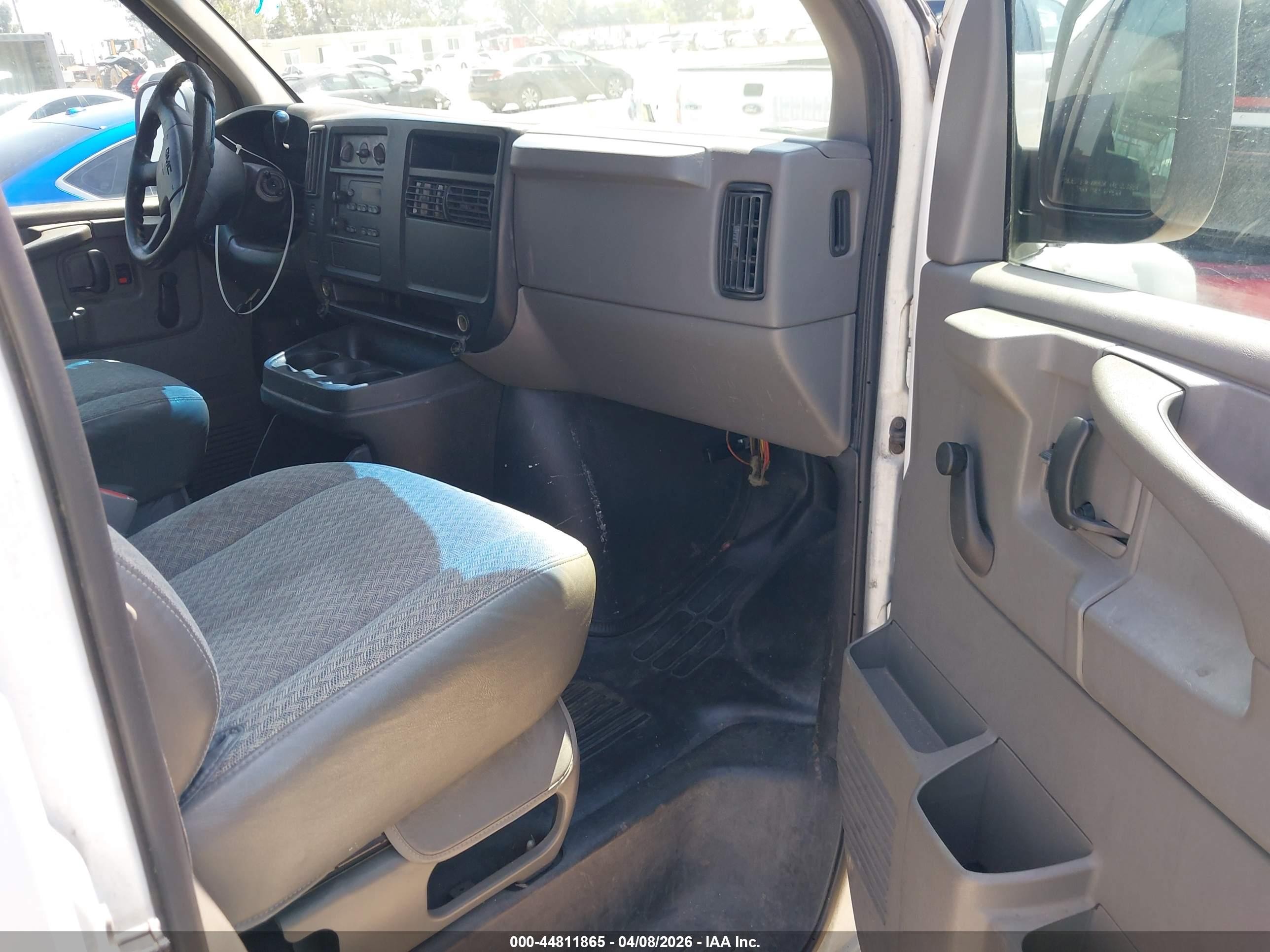 2003 Gmc Savana Standard White vin: 1GTGG29V731198286
