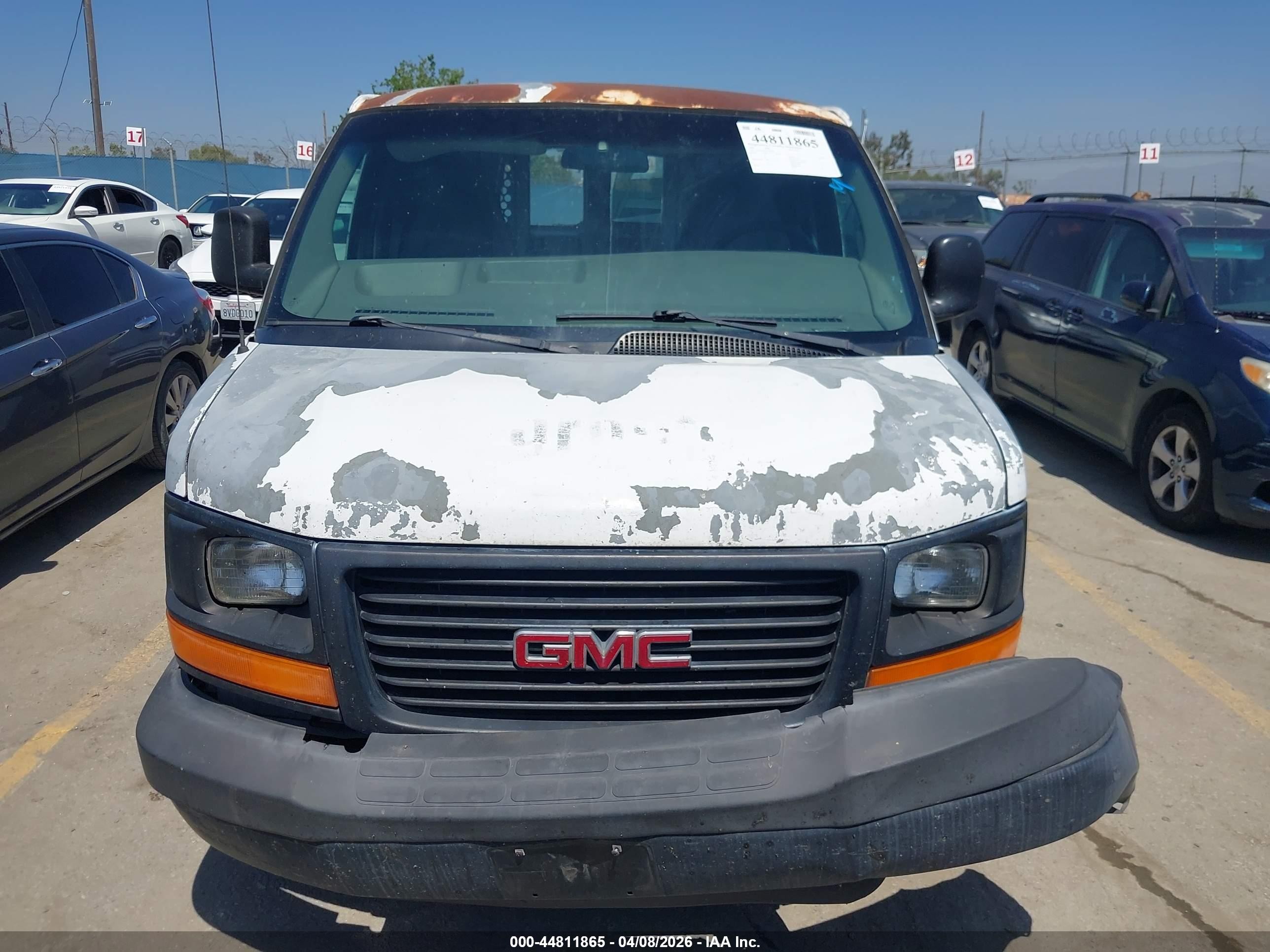 2003 Gmc Savana Standard White vin: 1GTGG29V731198286