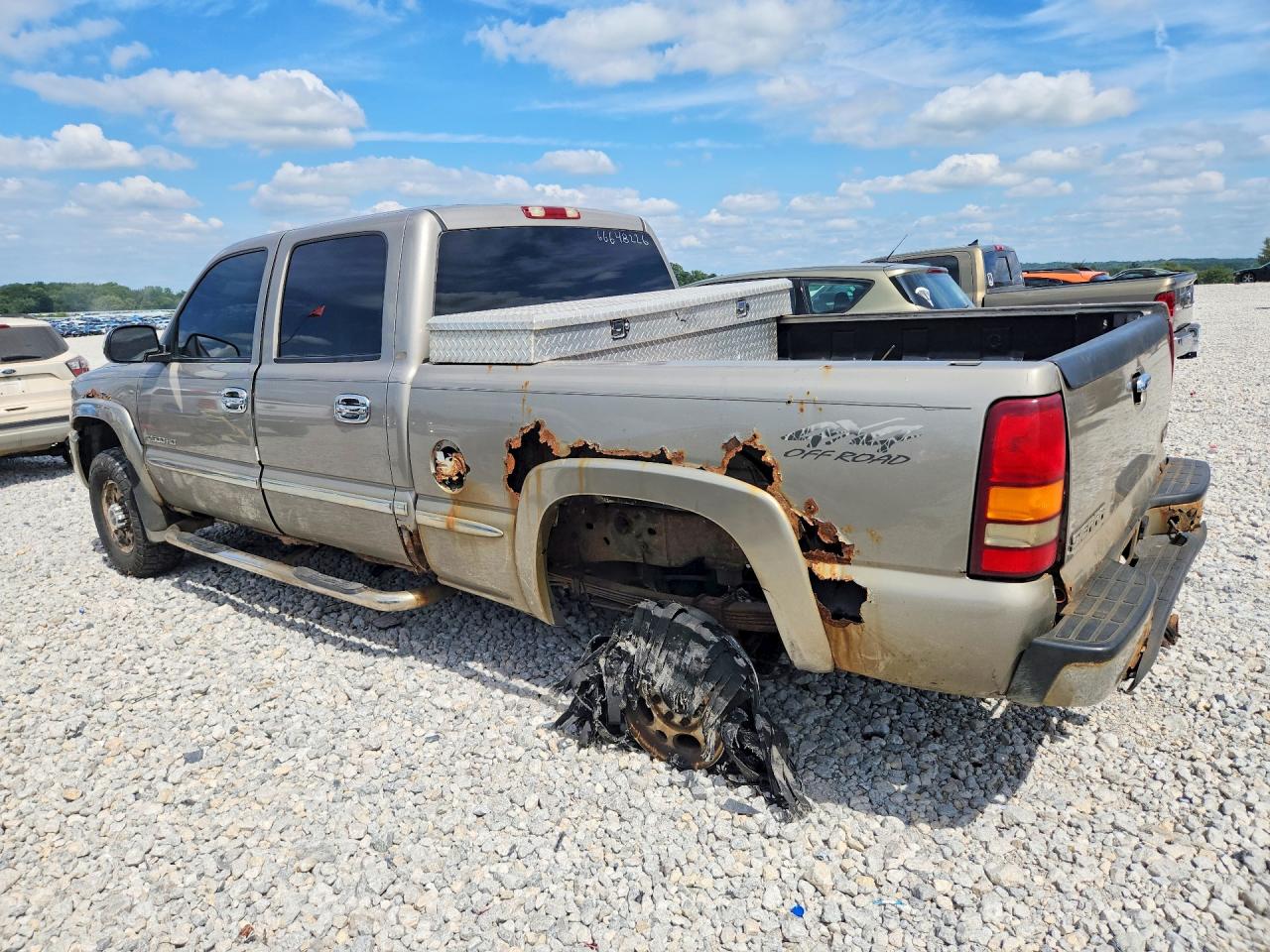 2003 Gmc Sierra K1500 Heavy Duty Tan vin: 1GTGK13U83F158570
